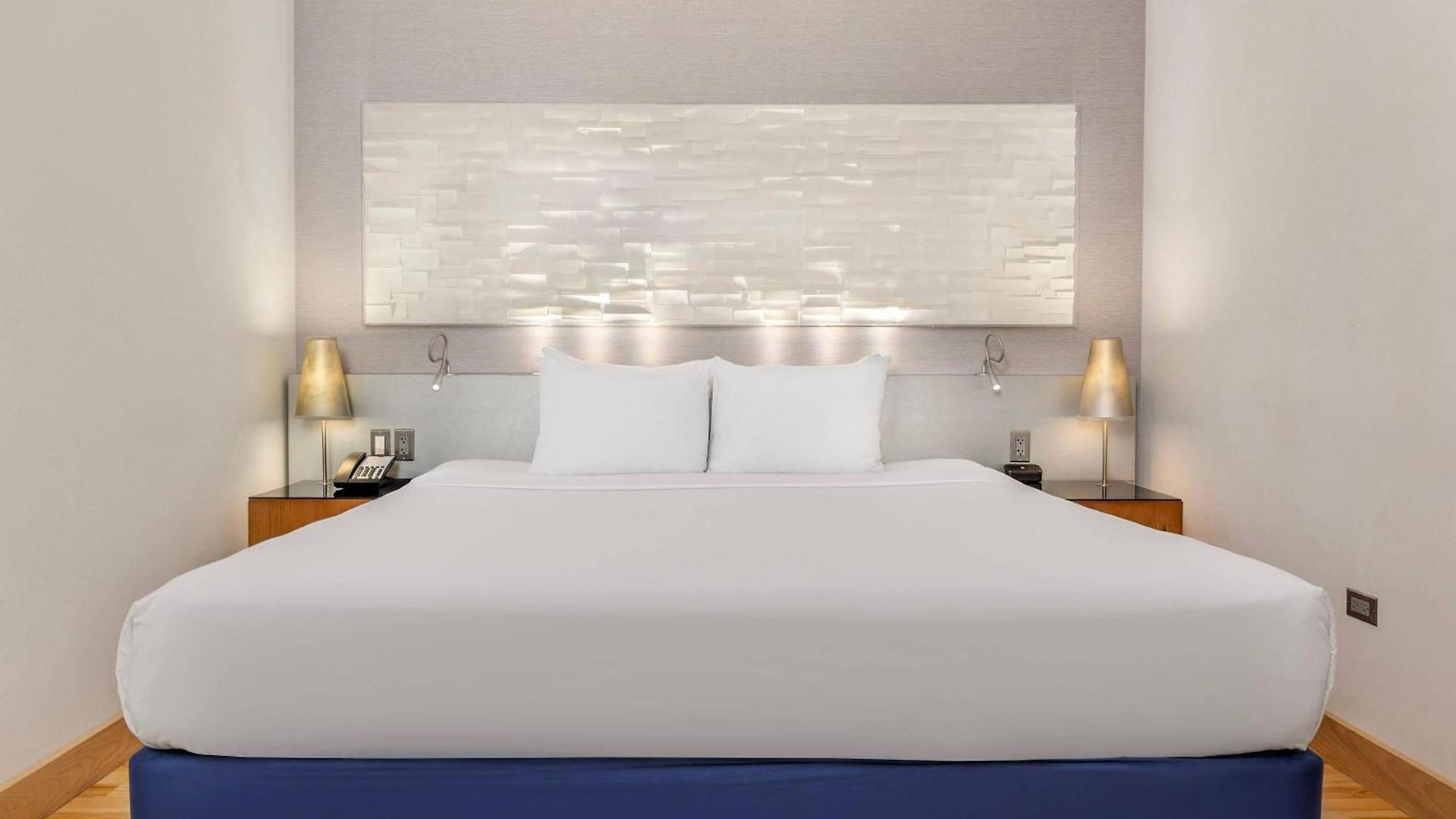 Radisson Blu Aqua Hotel, Hotel