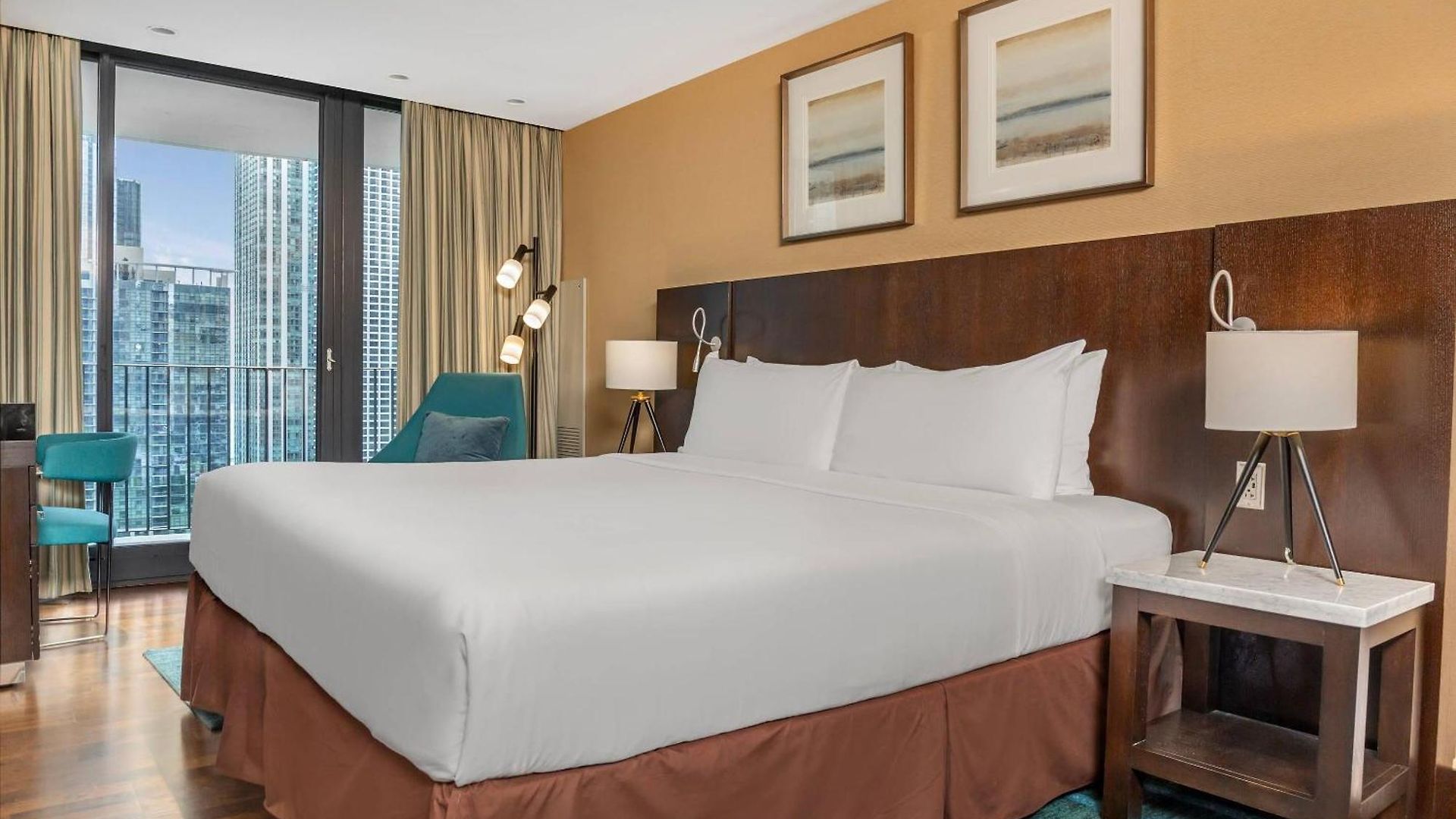 Radisson Blu Aqua Hotel, 4* Chicago