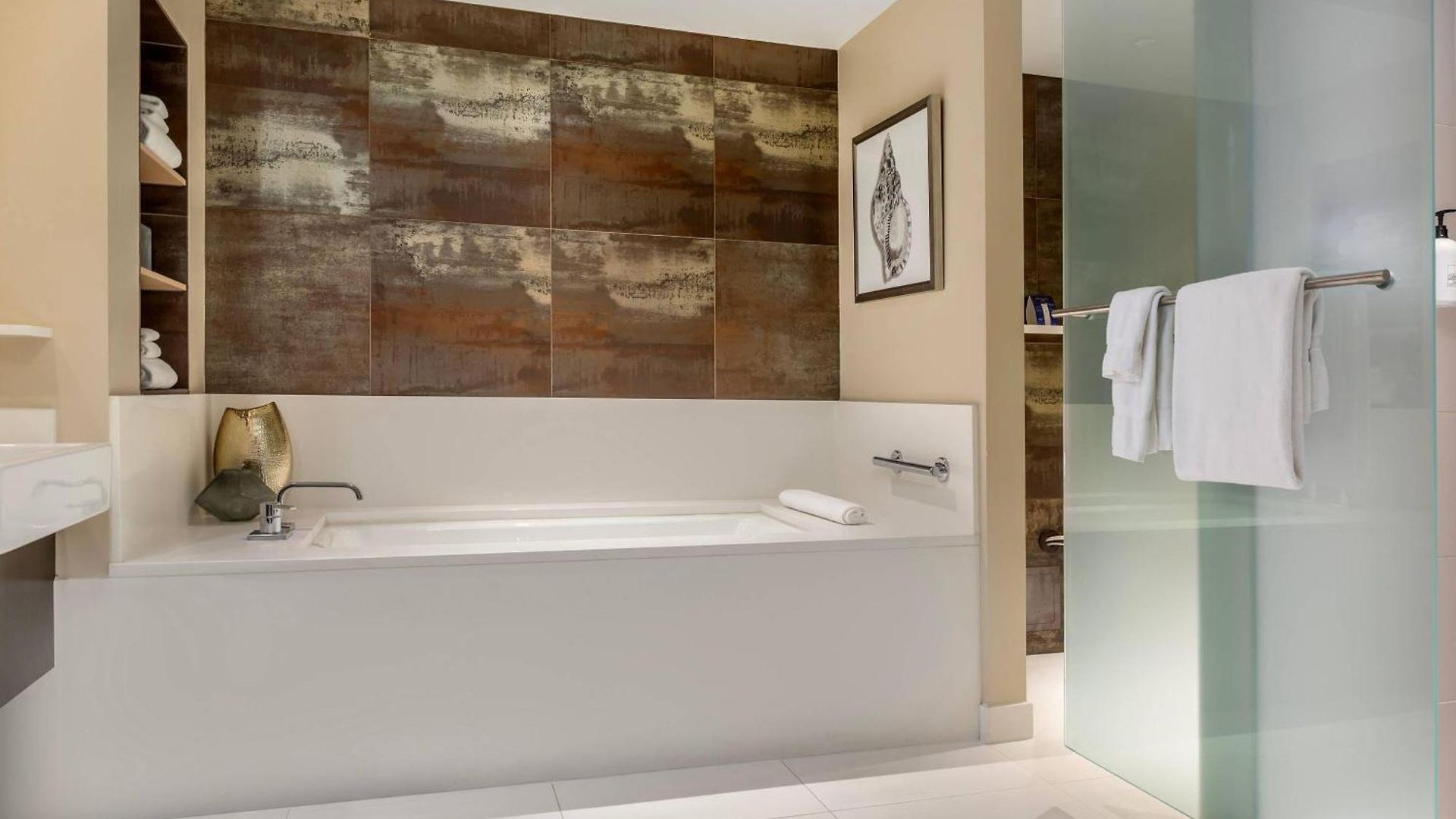 Radisson Blu Aqua Hotel, 4* Chicago
