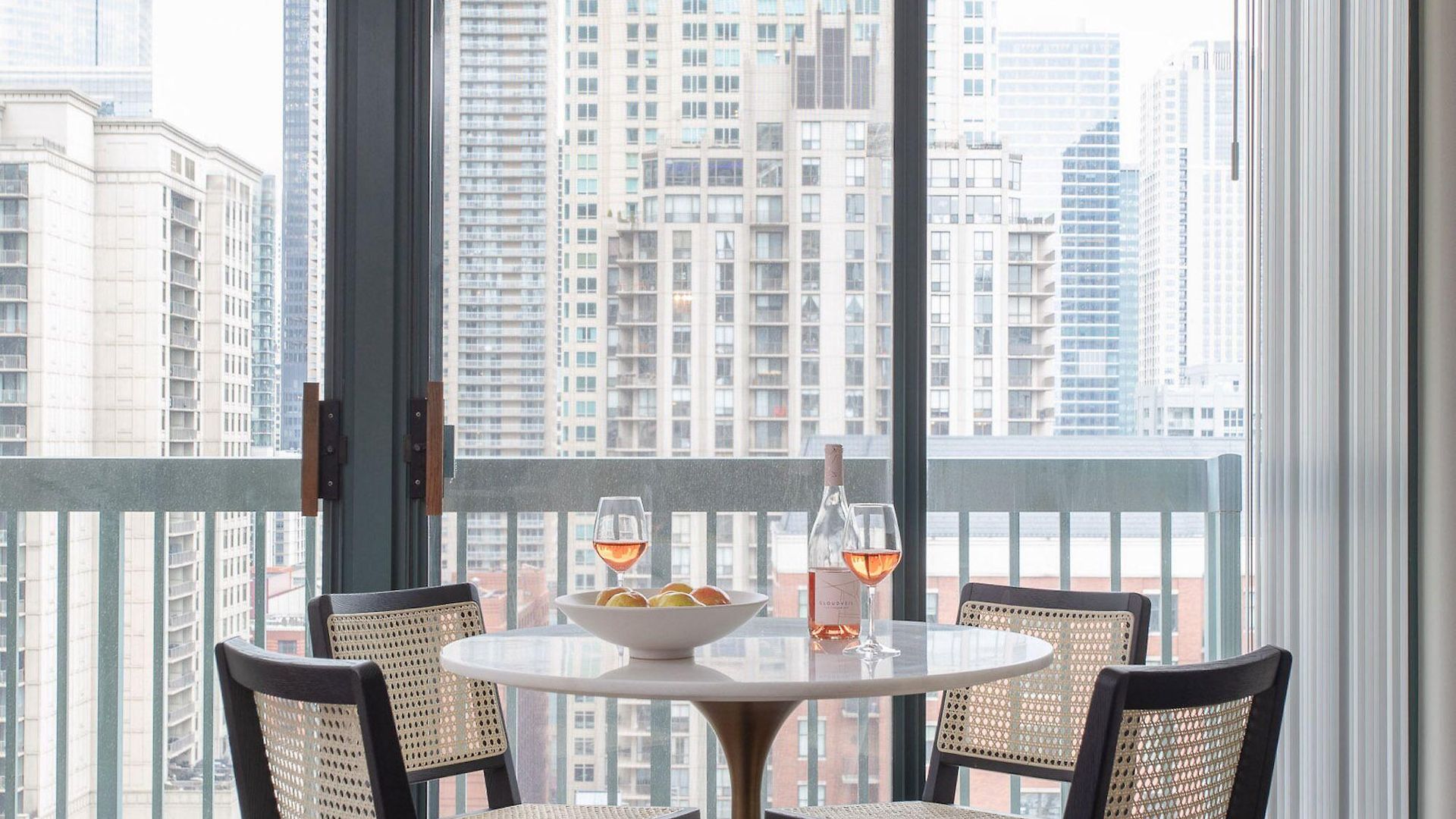 Kasa Magnificent Mile 4* Chicago