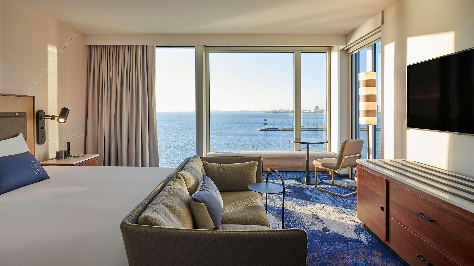 Sable At Navy Pier Chicago, Curio Collection By Hilton Hotel