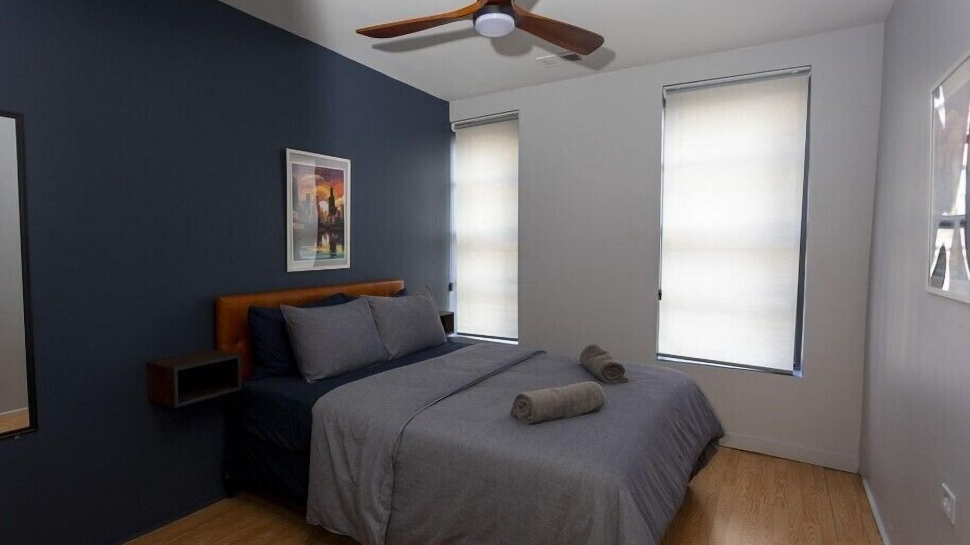 Parthenon Hostel *