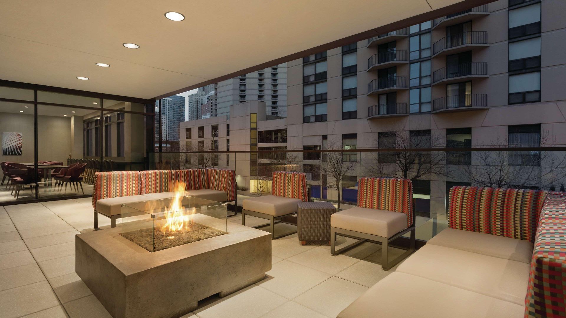 Home2 By Hilton River North Hotel Chicago