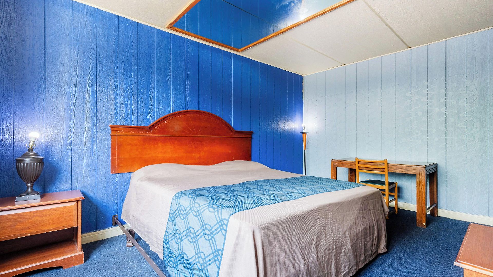 Motel By Oyo I-90 2*