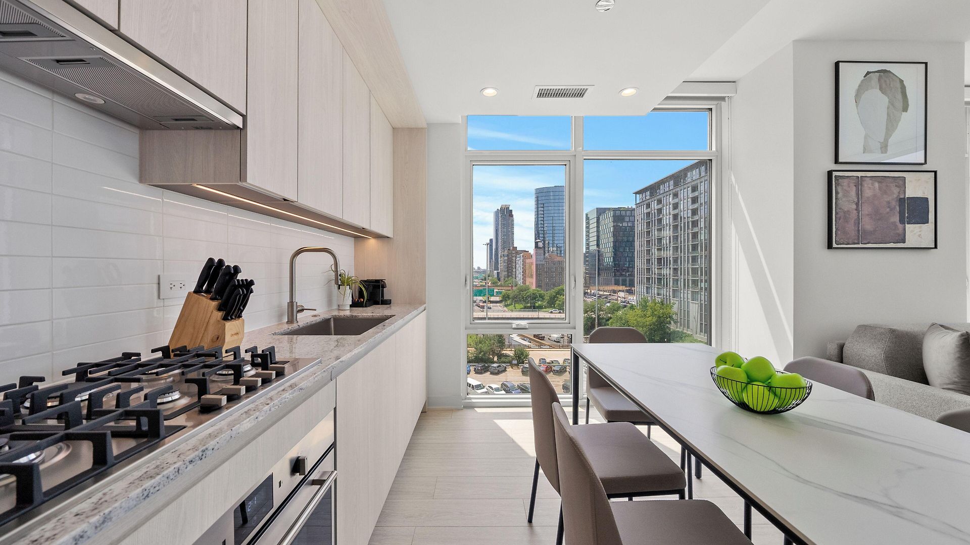 Level - Fulton Market 5* Chicago