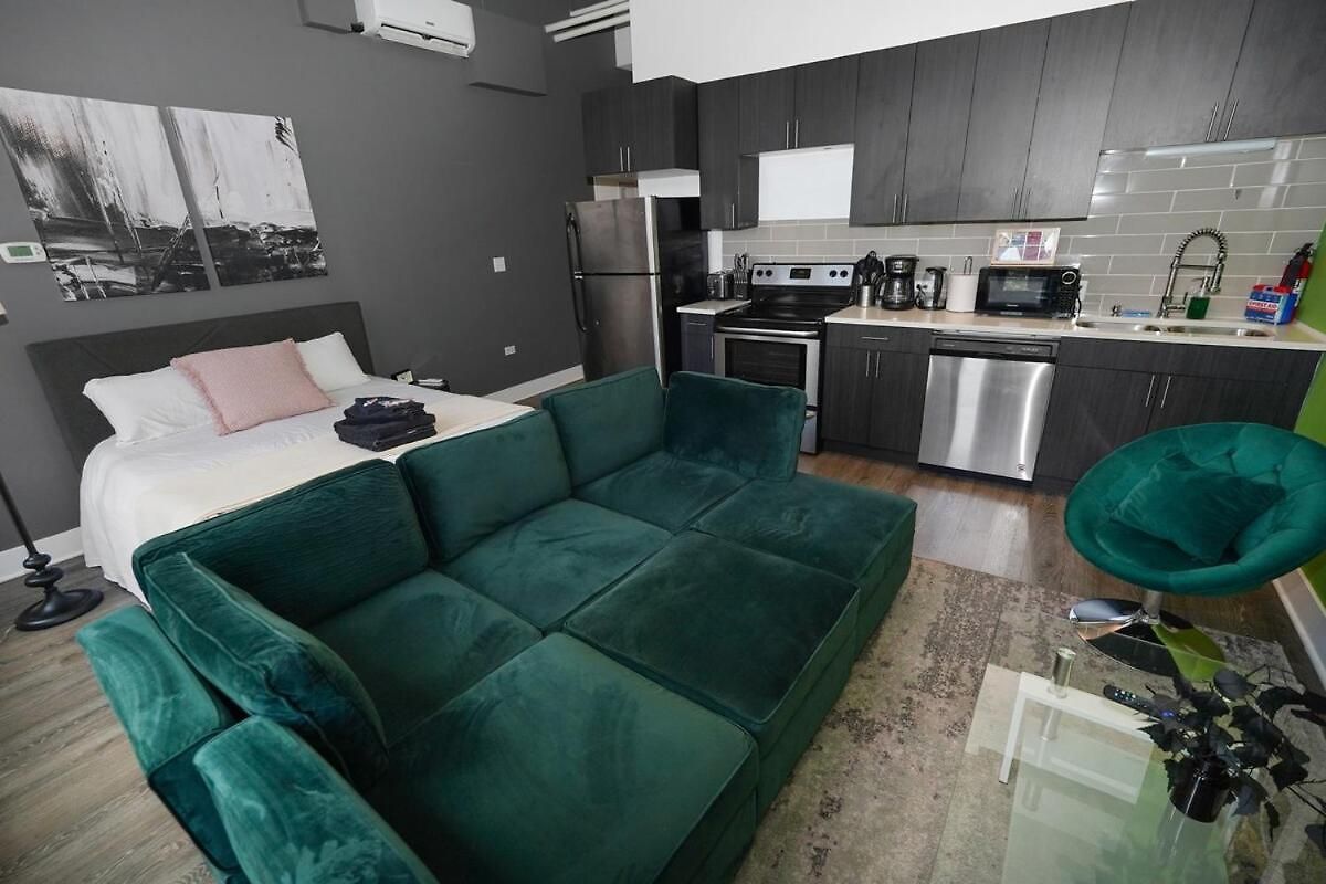 Mccormick Place Beautiful With Optional Parking And Gym Access Sleeps 4 Near Soldier Field And Downtown *