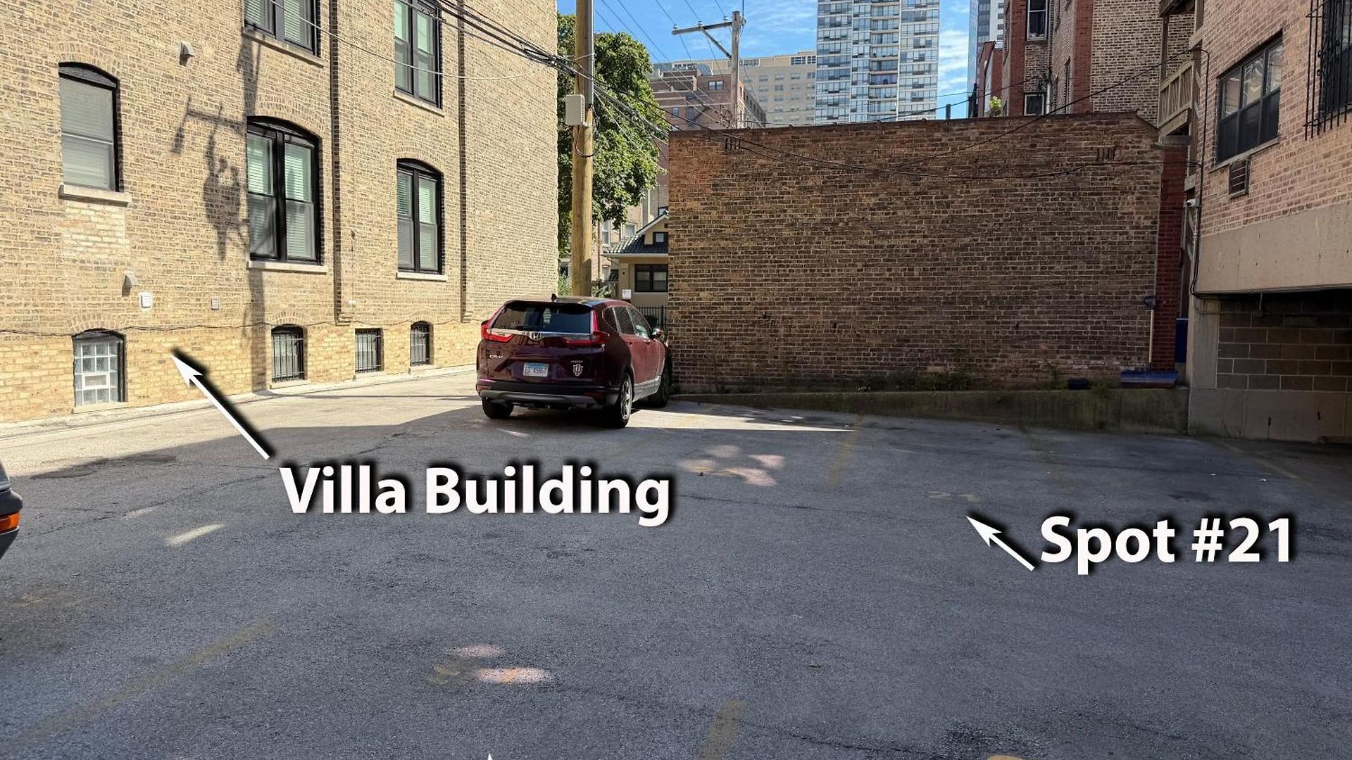 Sleeps 10-20 Free Tv & Parking Apartment Chicago