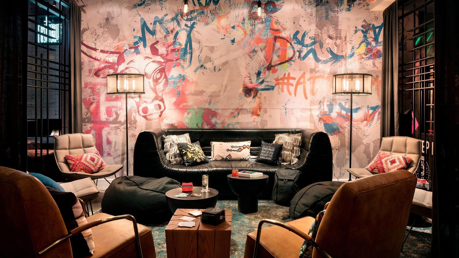 Moxy Downtown Hotel 3*