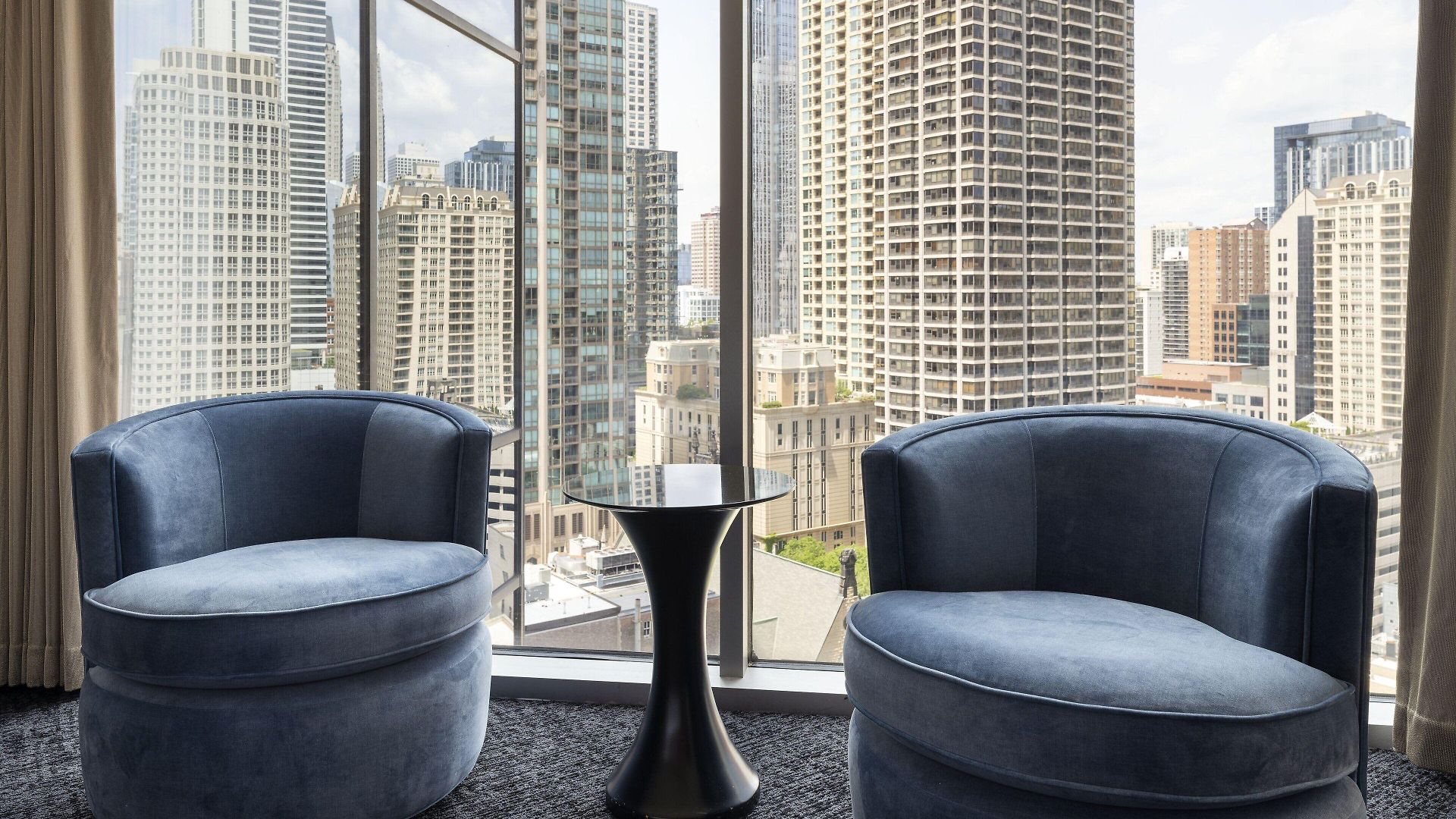 By Marriott Downtown Magnificent Mile Chicago