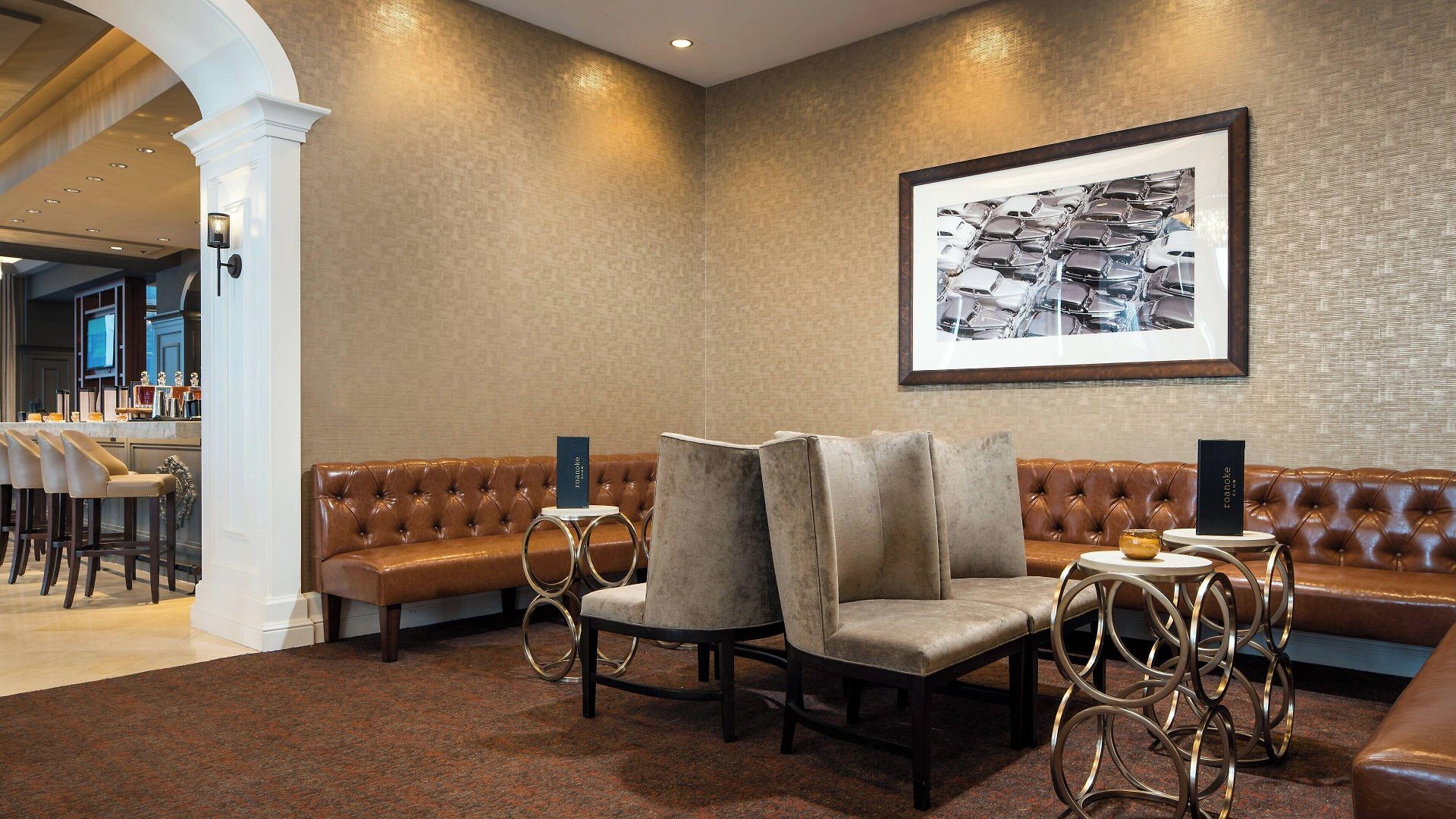 Hotel By Marriott Downtown/loop 3*