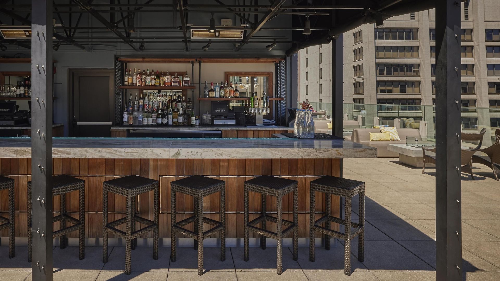 Hyatt Centric The Loop 4*