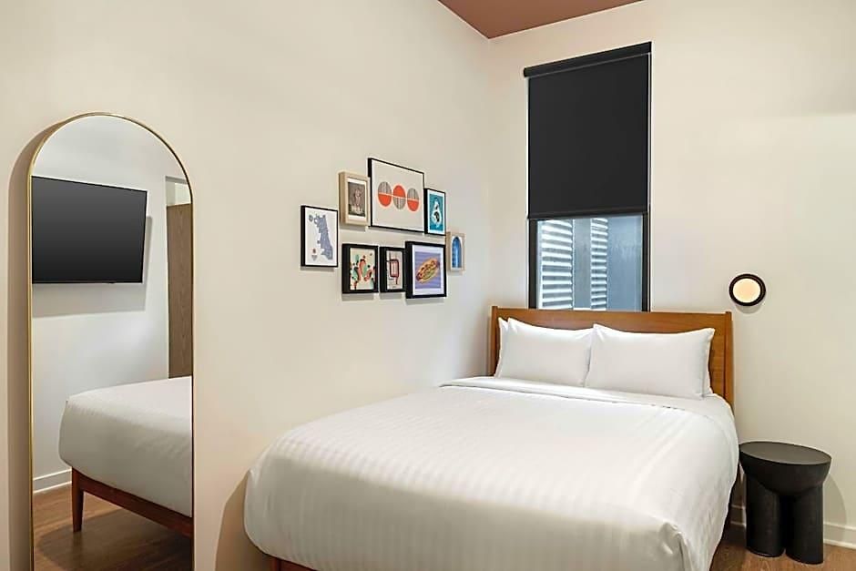Found Hotels, Chicago, Series By Marriott 3*