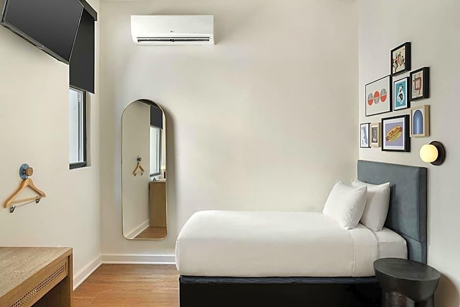 Found Hotels, Chicago, Series By Marriott Hotel Chicago