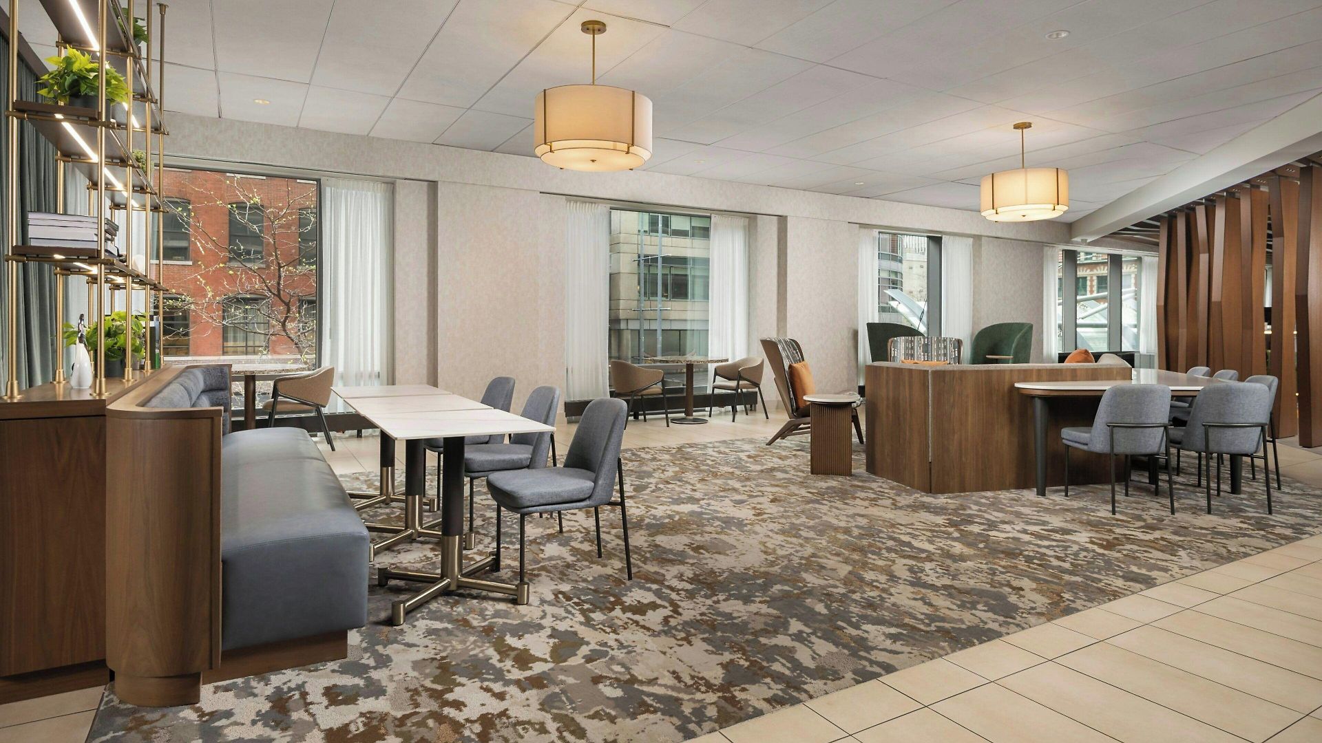 Springhill Downtown/river North Hotel 3*