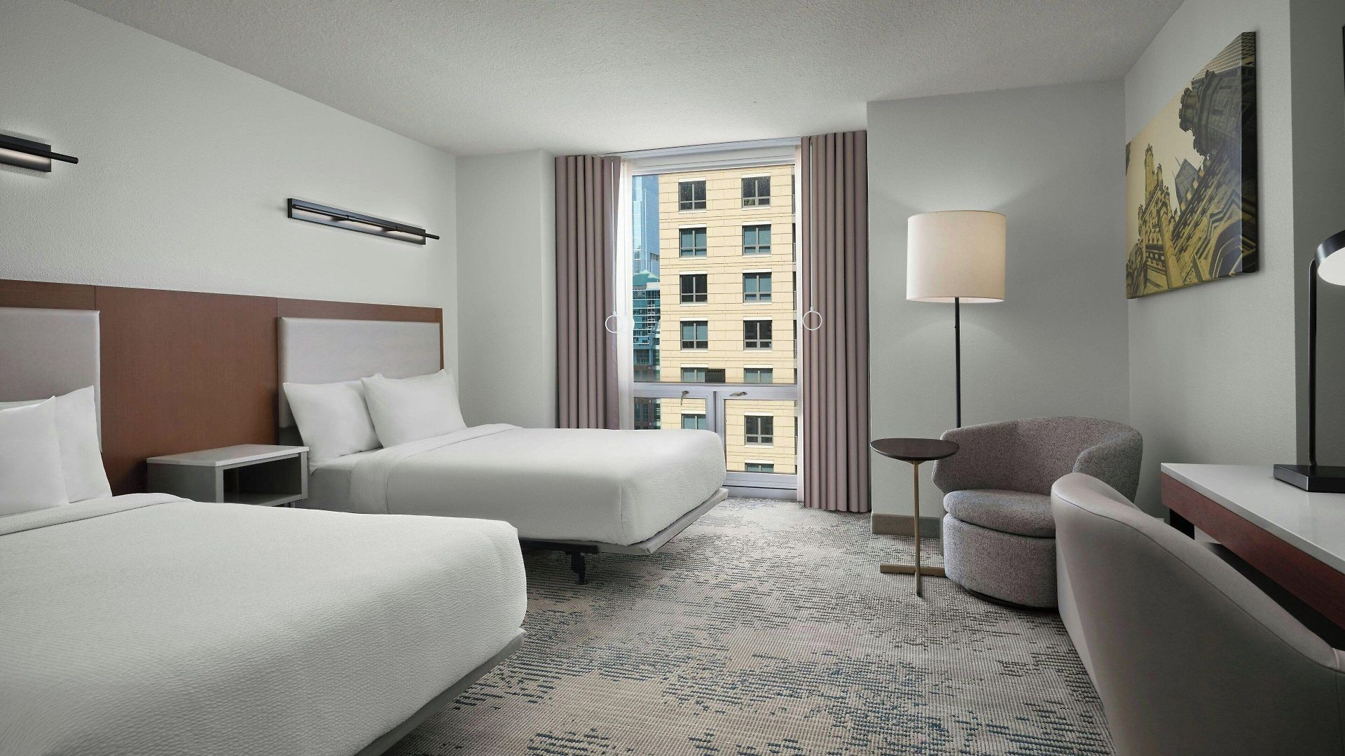 Hotel Springhill Downtown/river North 3*