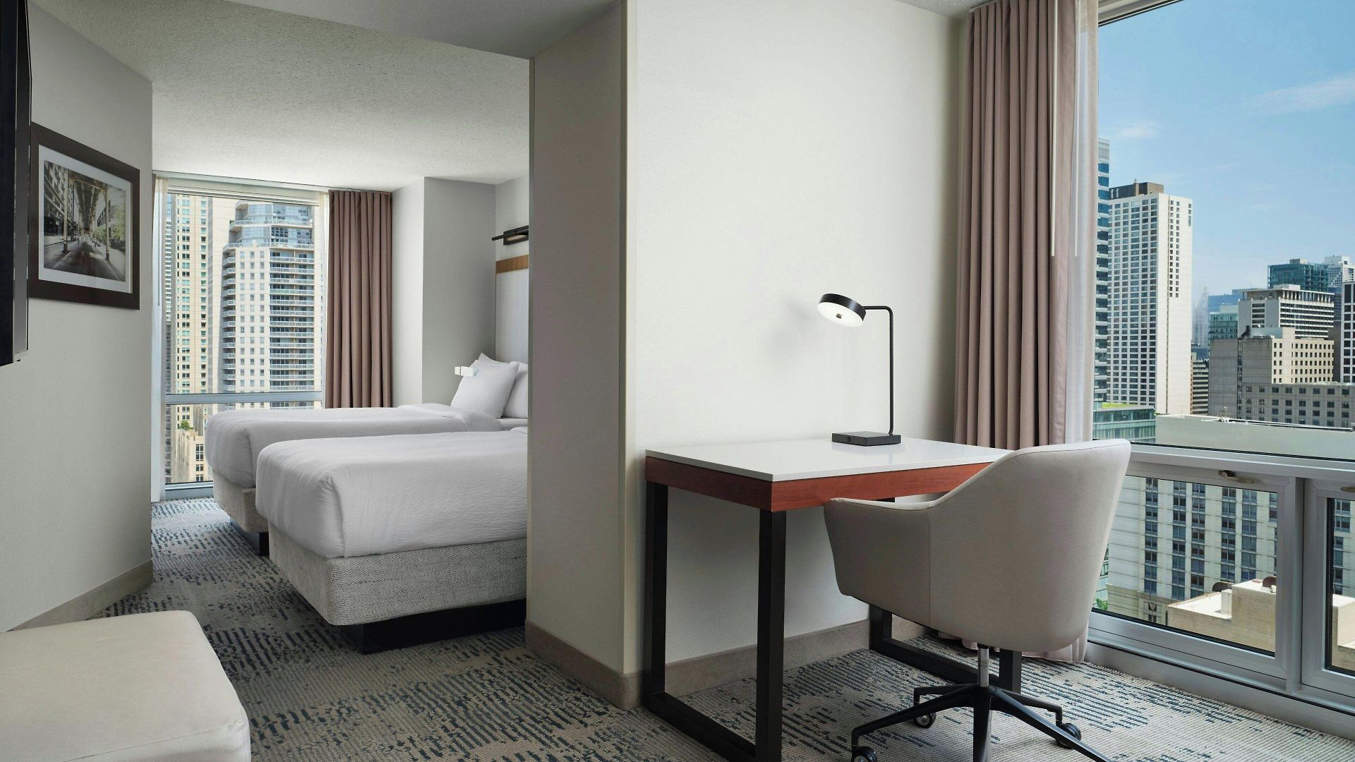 Springhill Downtown/river North Hotel
