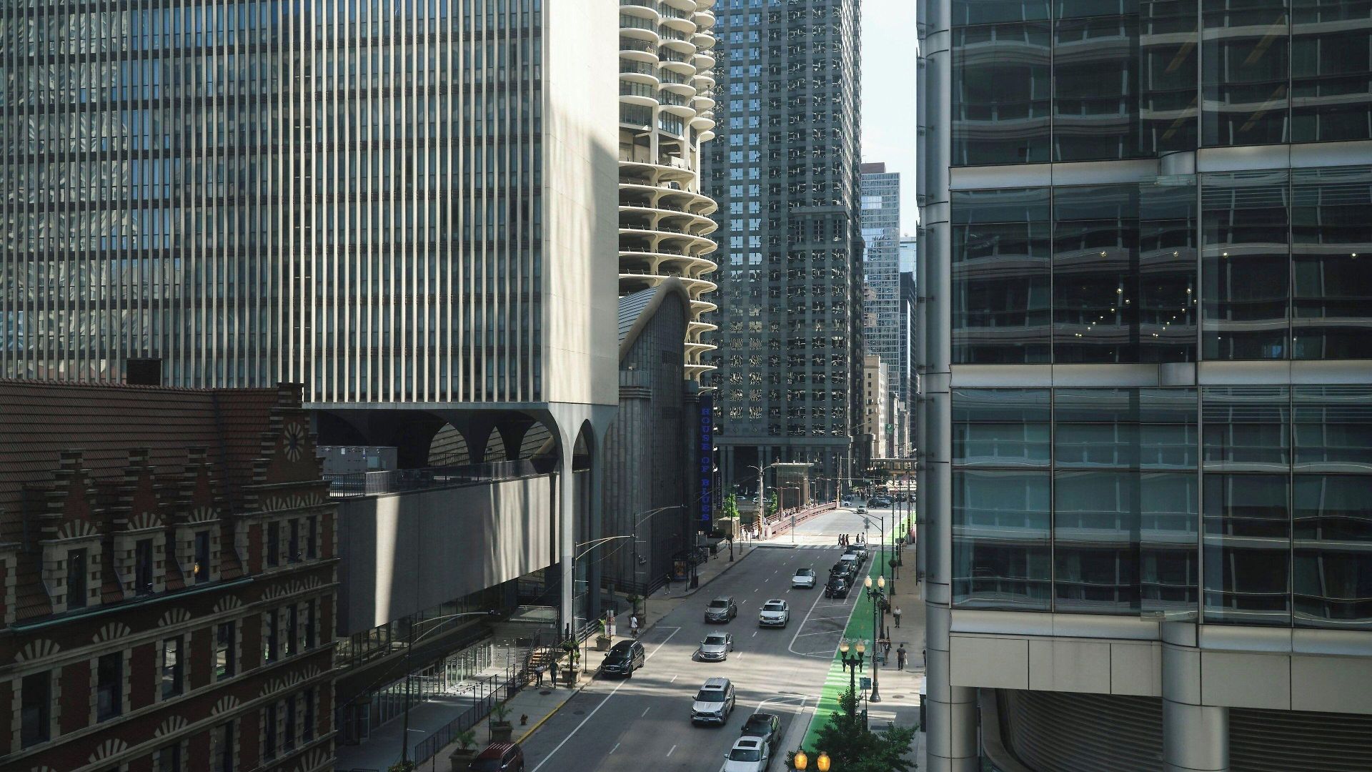 By Marriott Downtown/river North Chicago