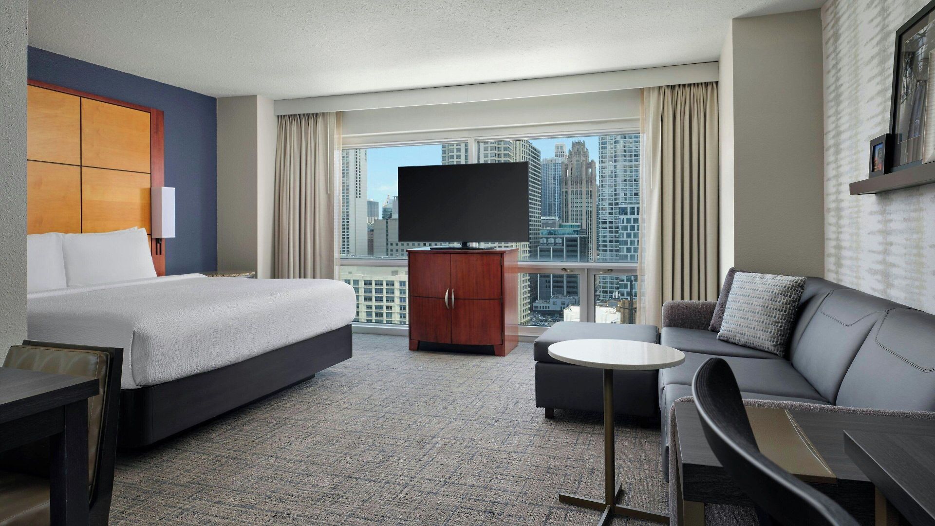 By Marriott Downtown/river North Hotel 3*