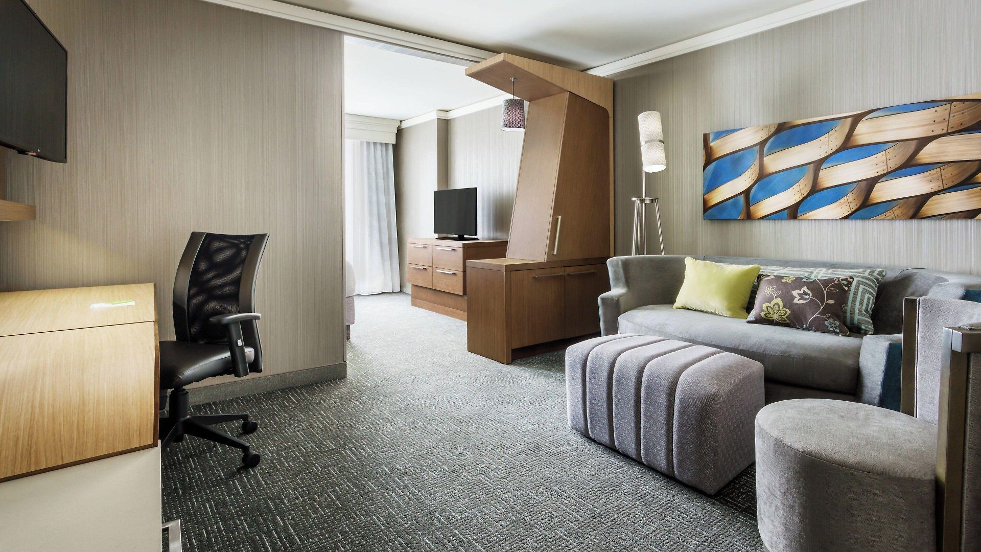 Courtyard By Marriott Downtown/magnificent Mile