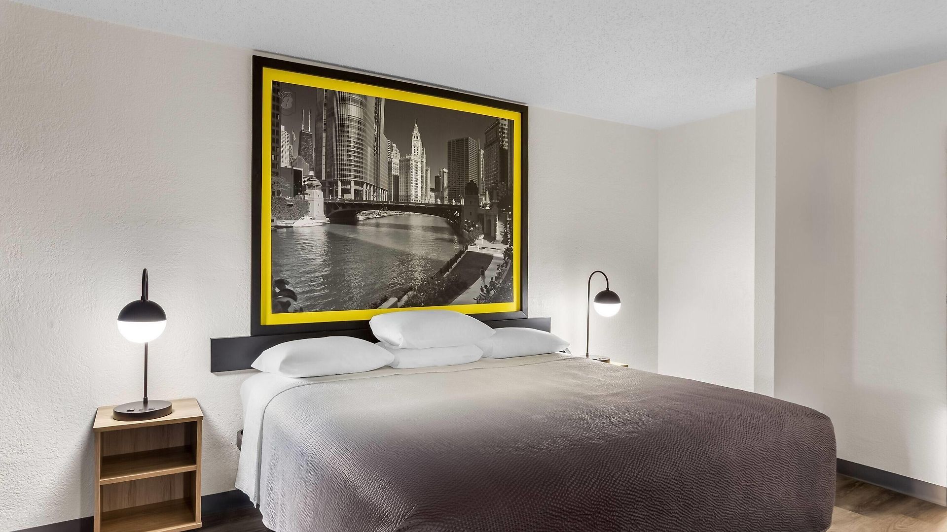 Super 8 By Wyndham Il 2*