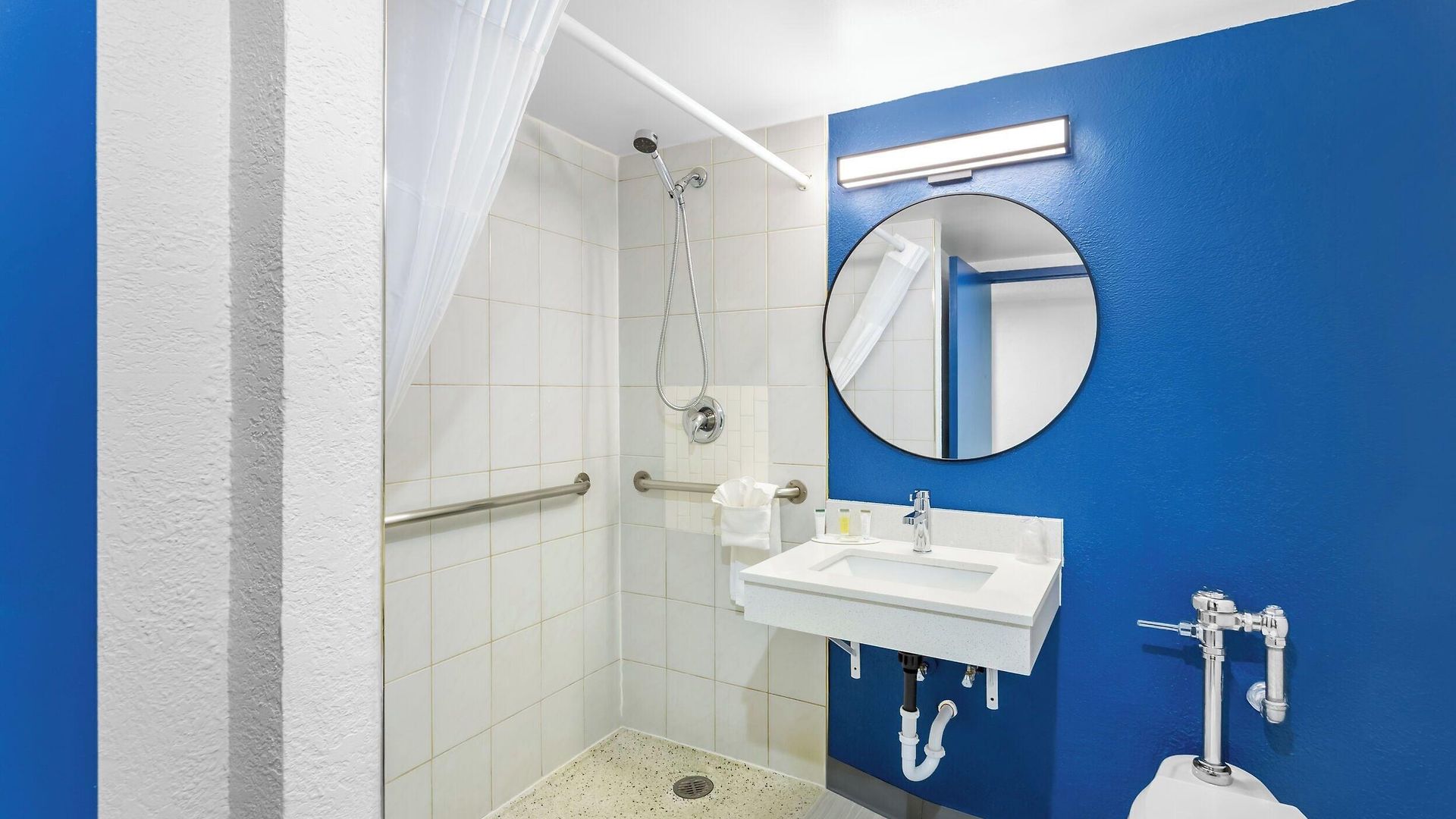 Super 8 By Wyndham Il 2*