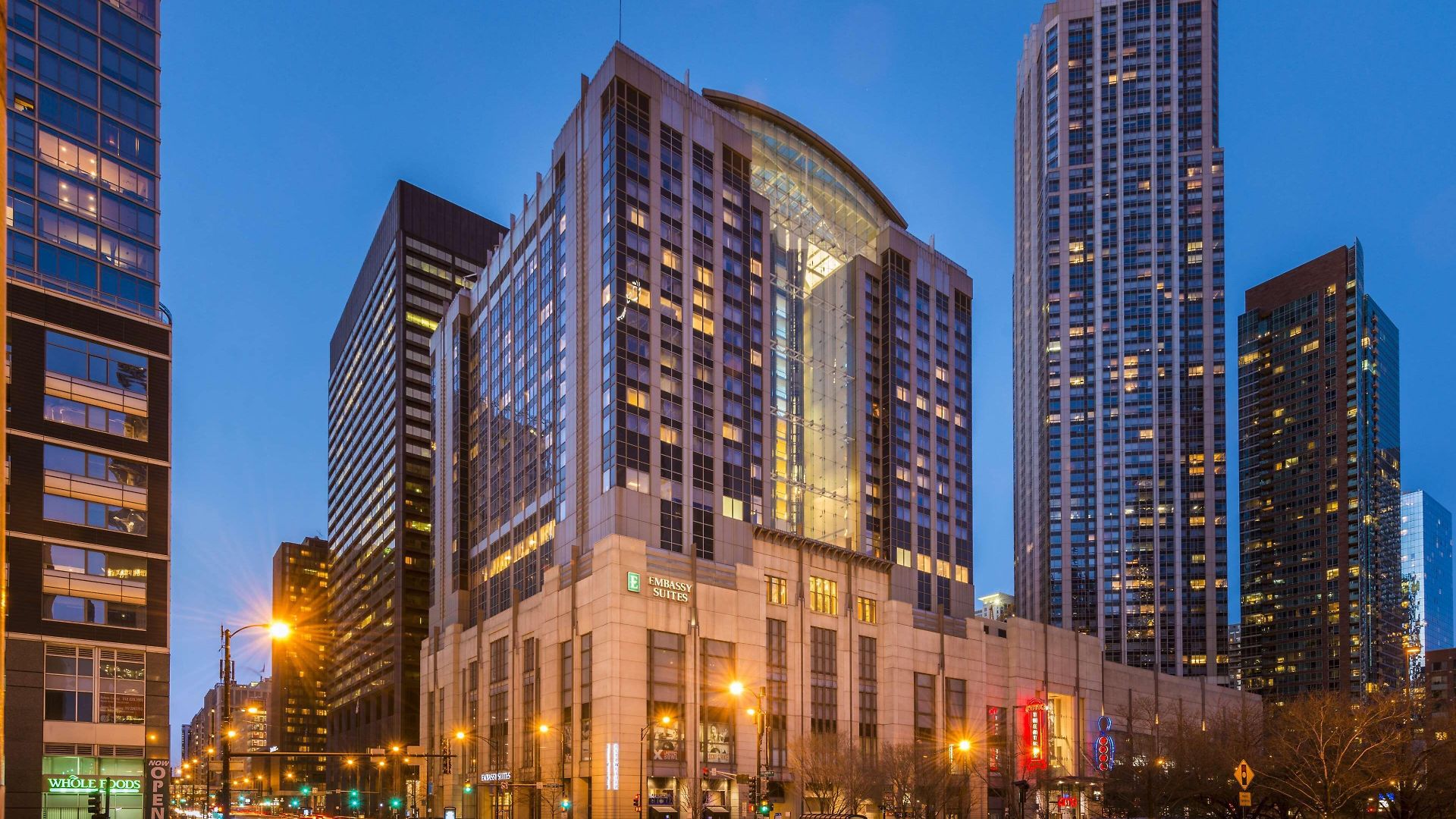 Embassy By Hilton Downtown Magnificent Mile 4* Chicago