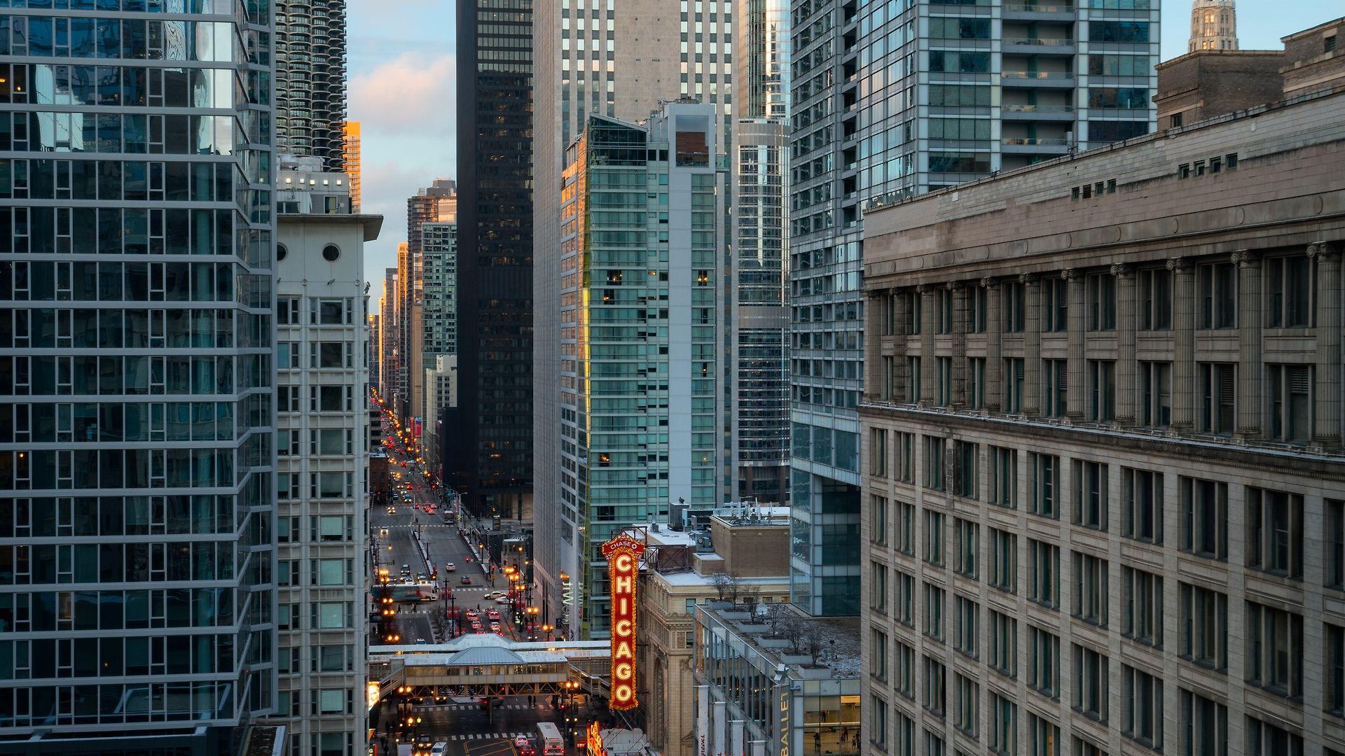 Staypineapple, An Iconic Hotel, The Loop 4* Chicago