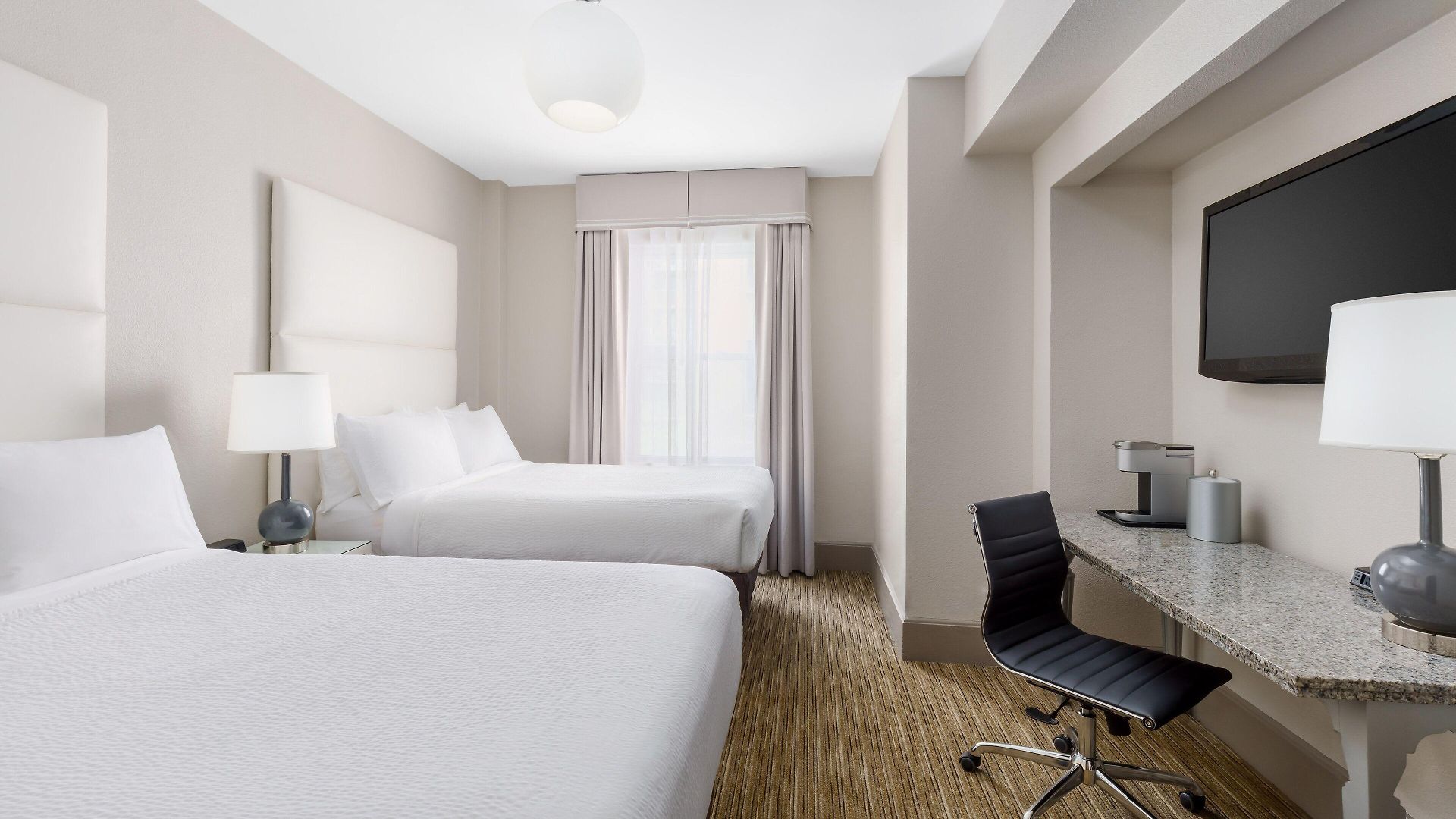 Hotel Express - Magnificent Mile By Ihg Chicago