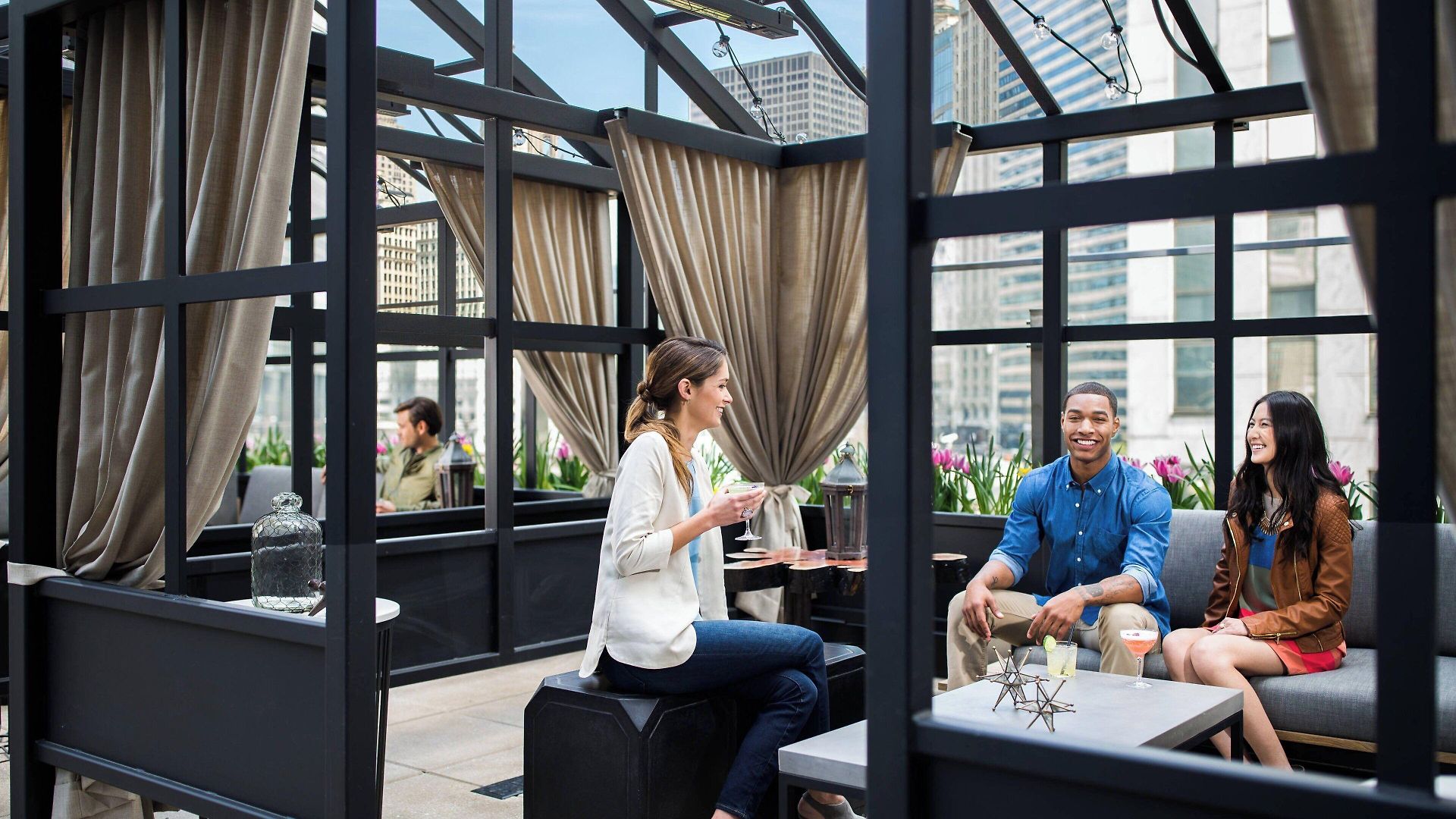 Renaissance Downtown Hotel 4*
