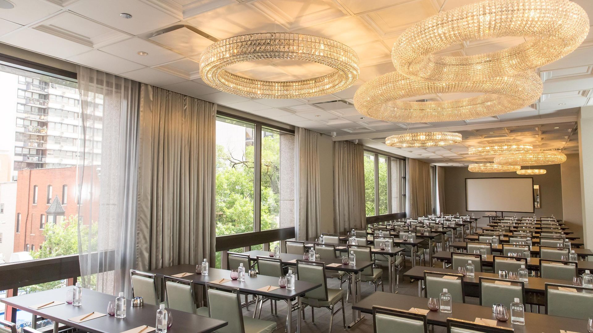Thompson Chicago, By Hyatt 4* Chicago