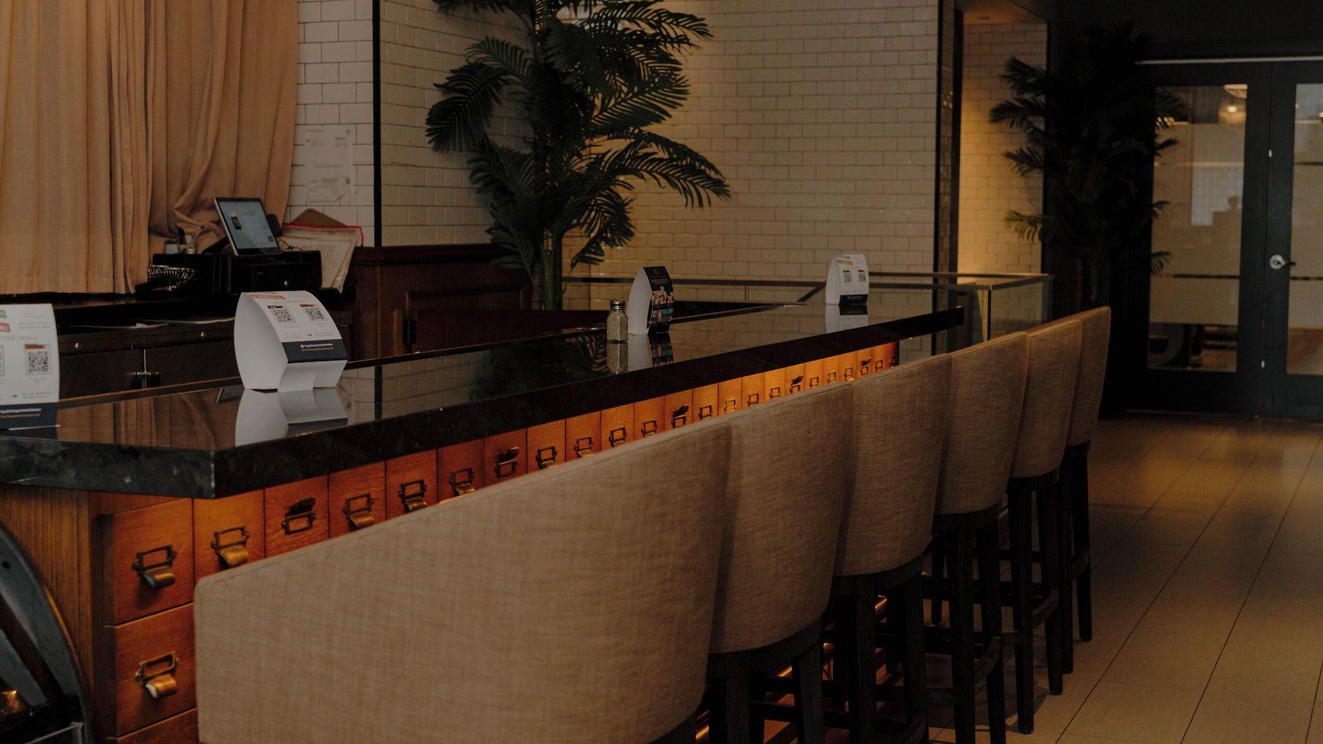 Hotel The Collection Magnificent Mile 4*