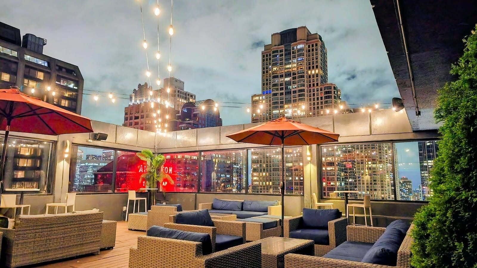 The Collection Magnificent Mile 4*
