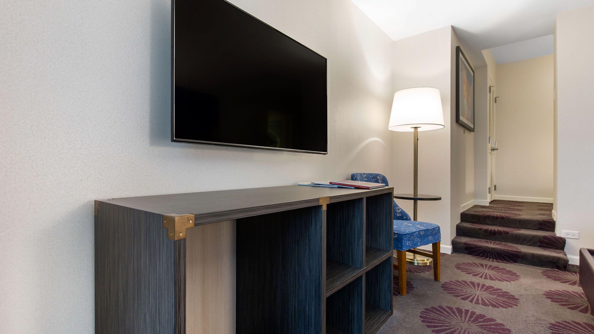 Hotel The Collection Magnificent Mile 4*