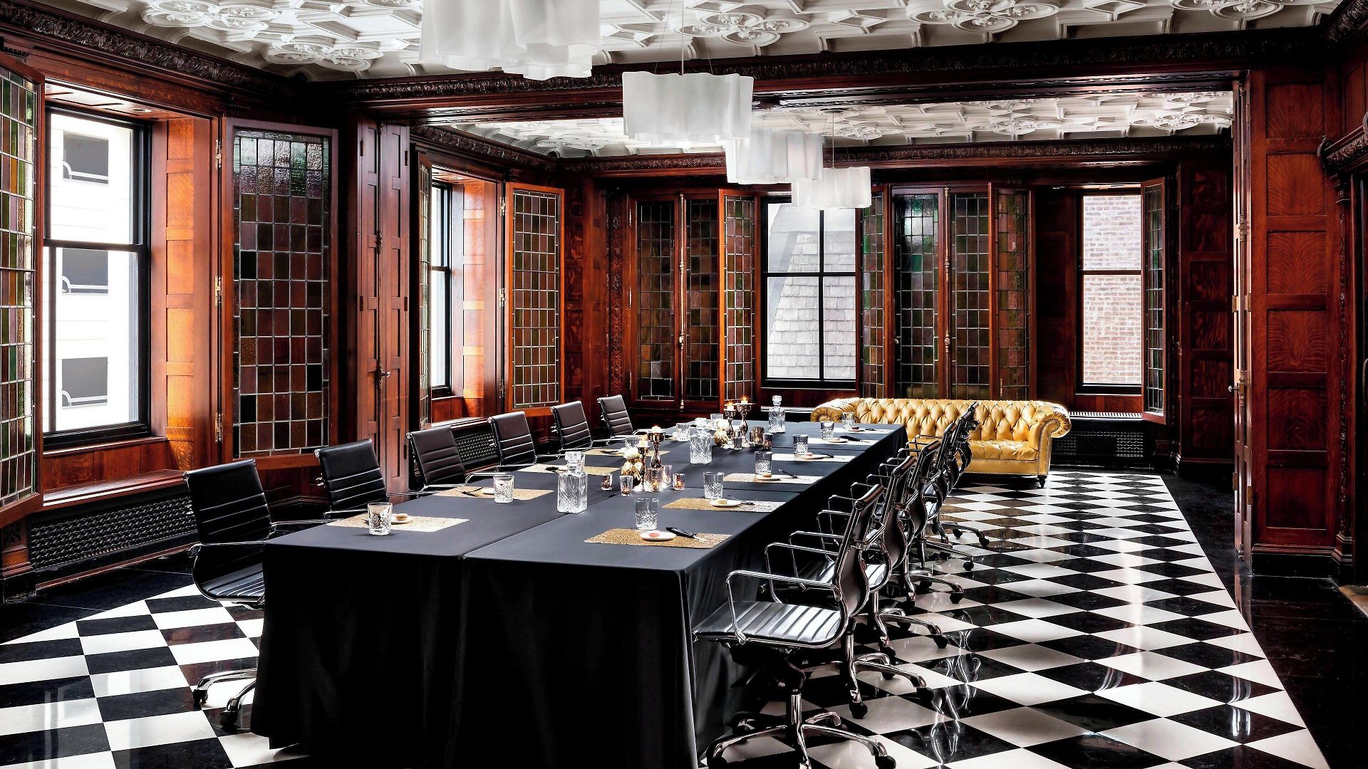 The Blackstone, Autograph Collection