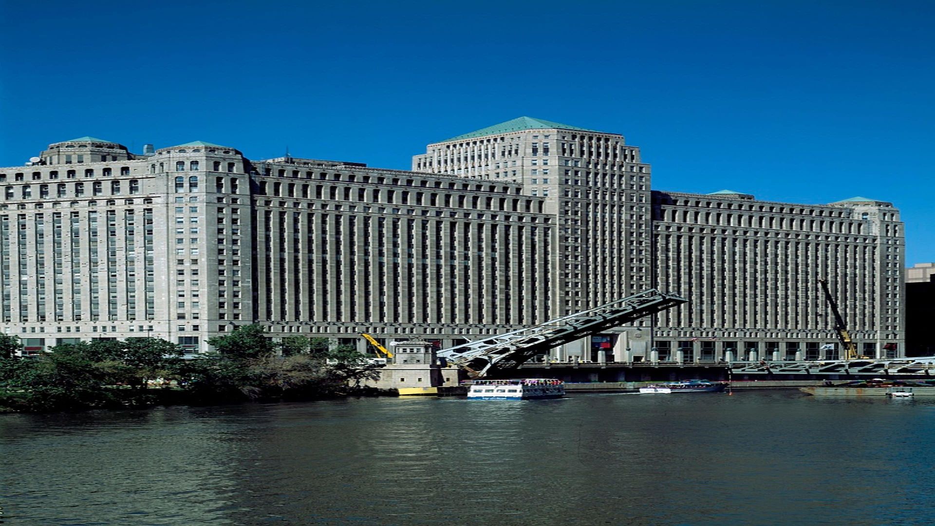 Mart Plaza River North, An Ihg 4*