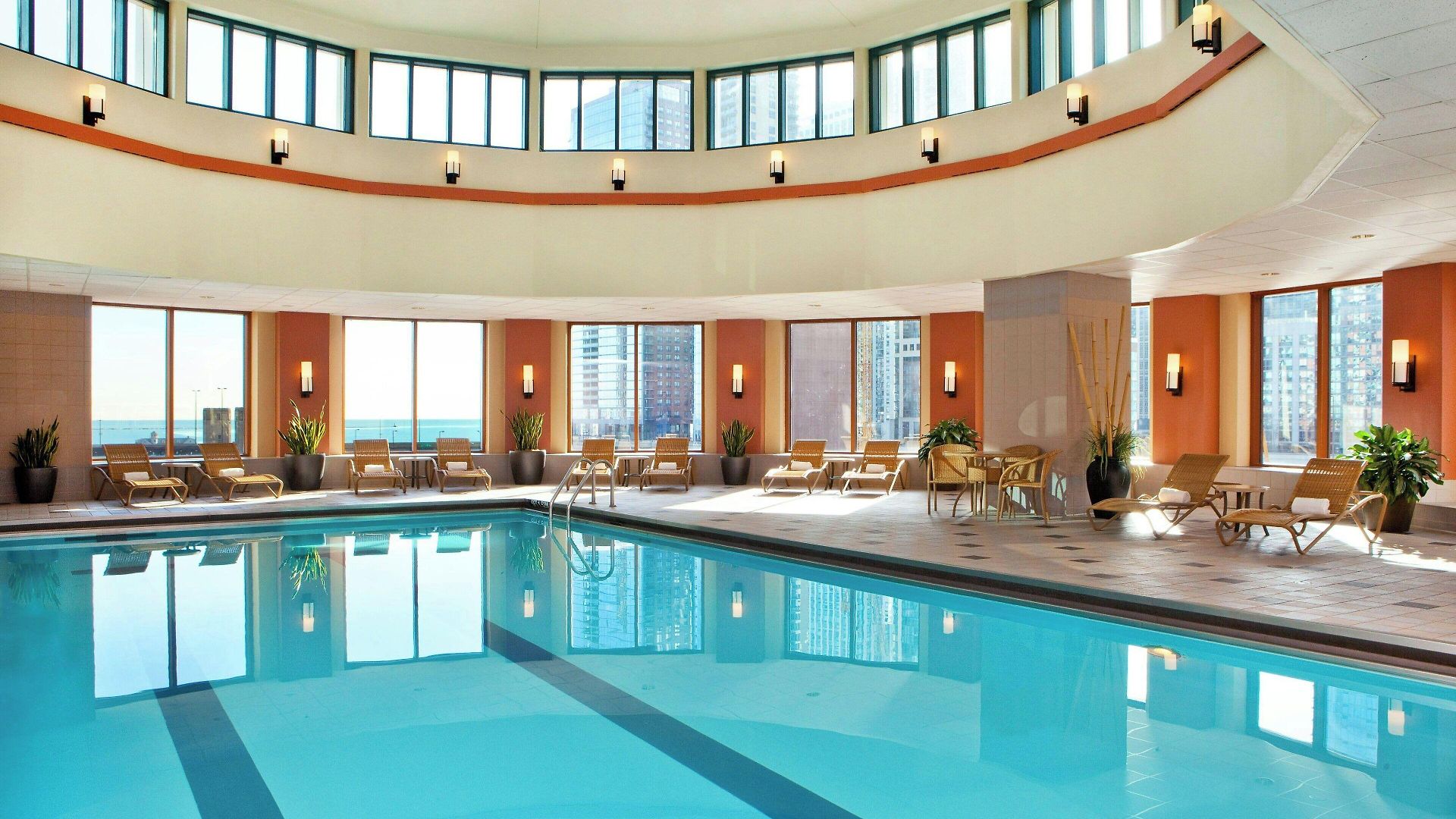 Sheraton Grand Riverwalk Hotel 4*