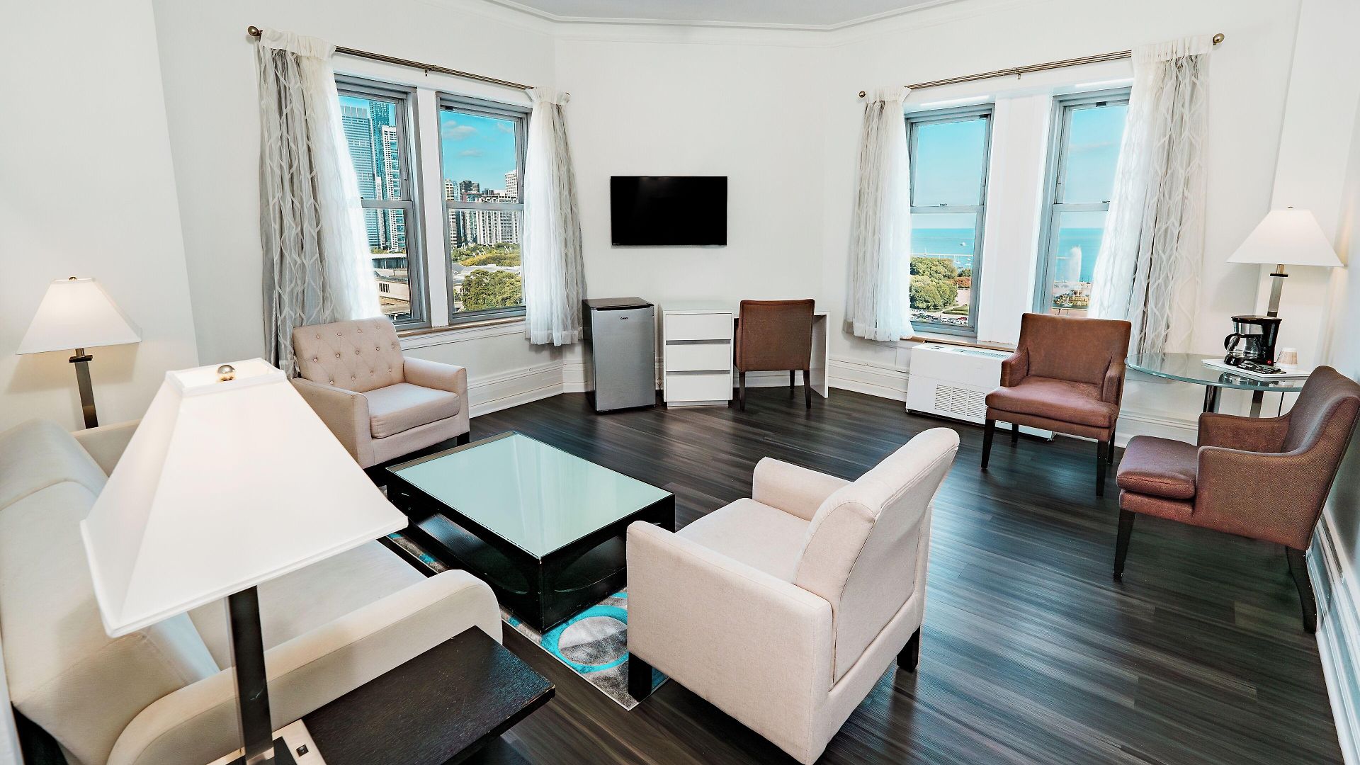 Hotel Congress Plaza 4*