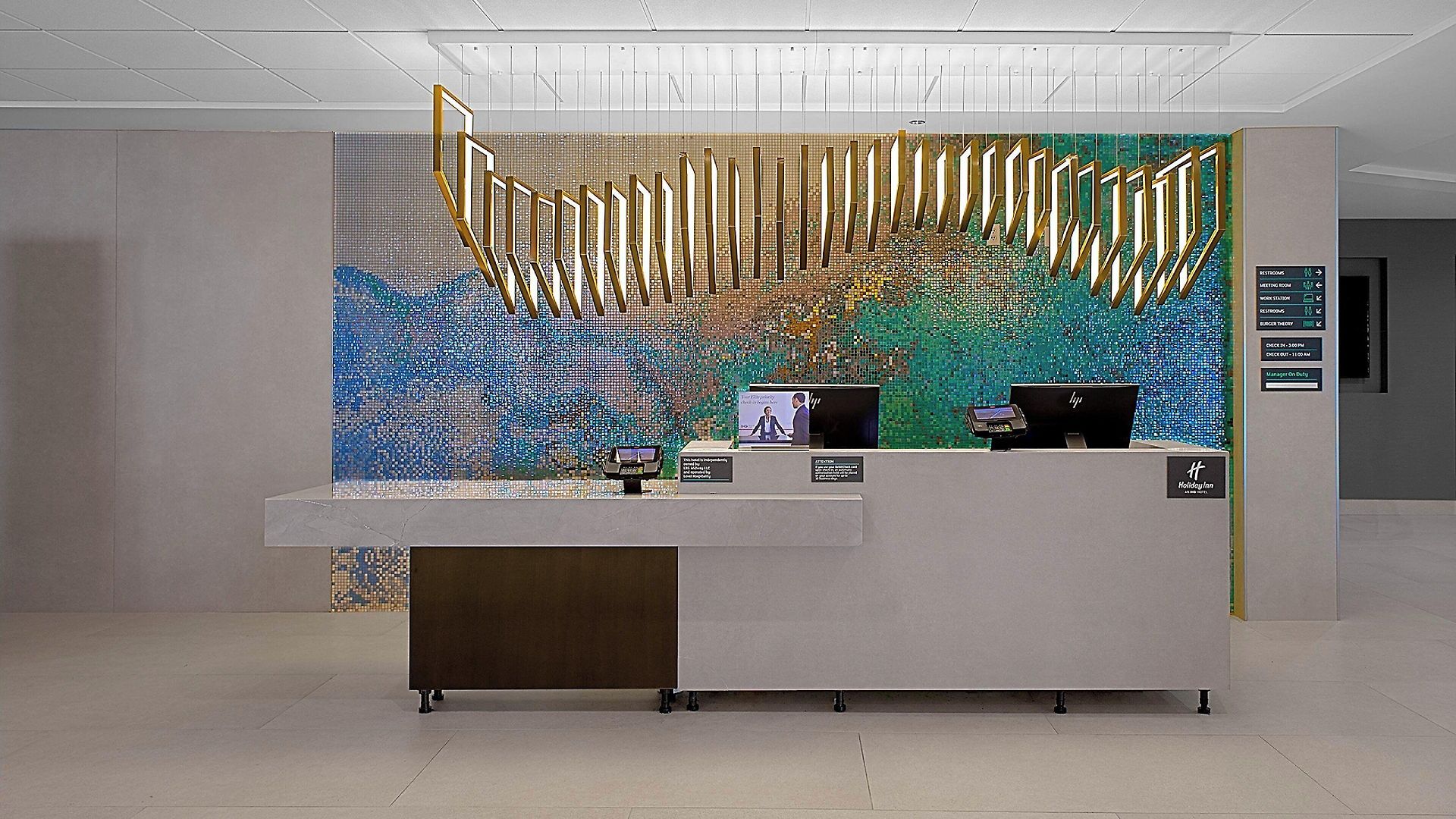 Midway Airport S By Ihg Hotel 3*