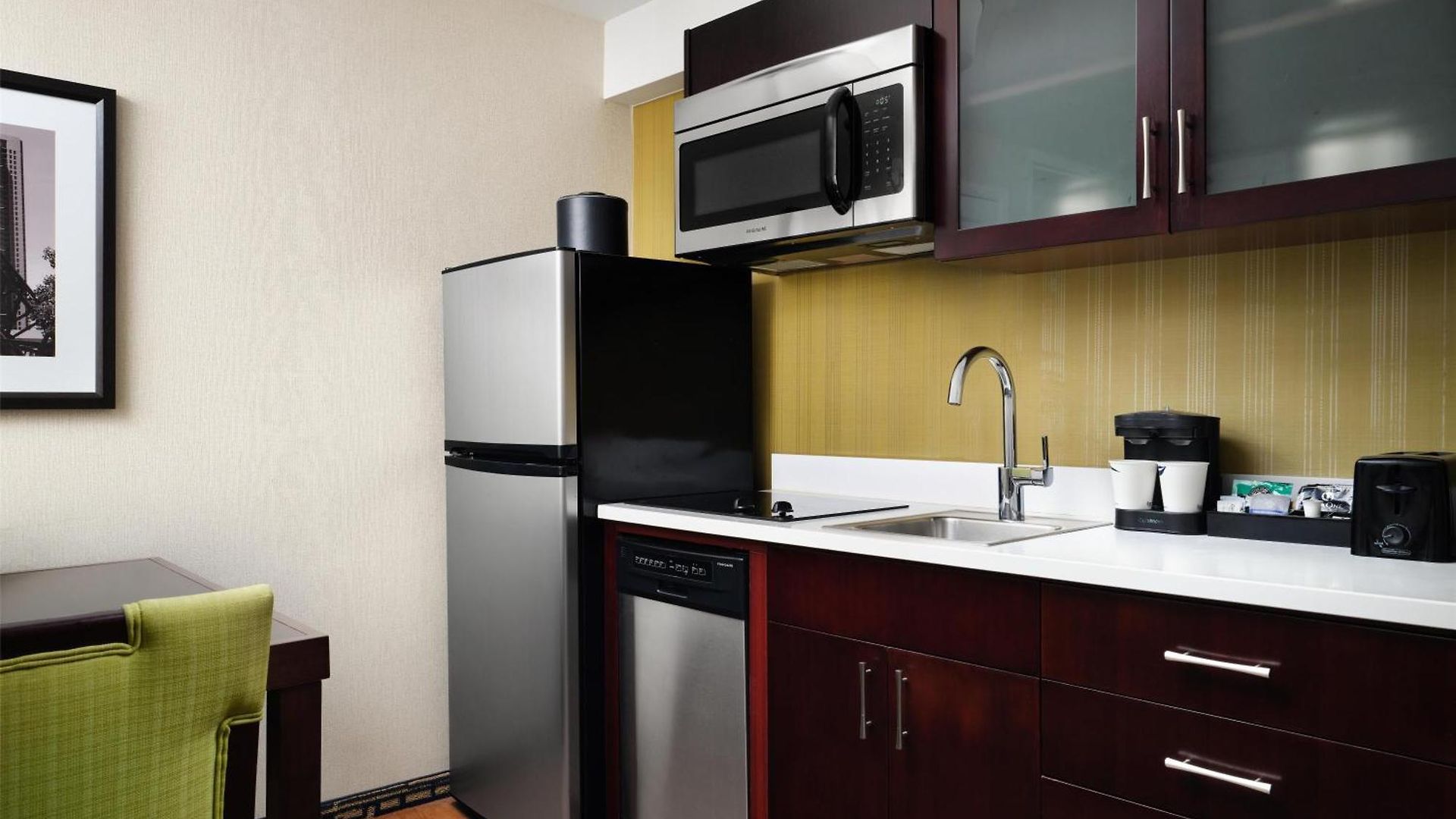 Homewood By Hilton Downtown - Magnificent Mile Hotel