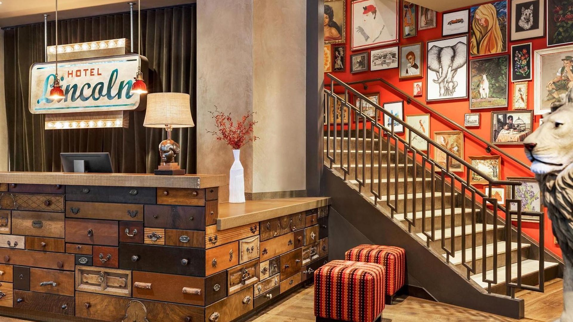 Lincoln Hotel 4*