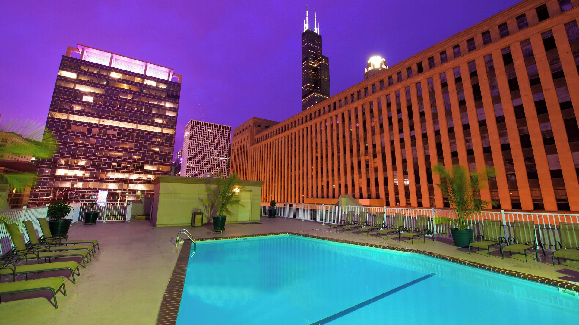 & Chicago-downtown By Ihg Hotel 3*
