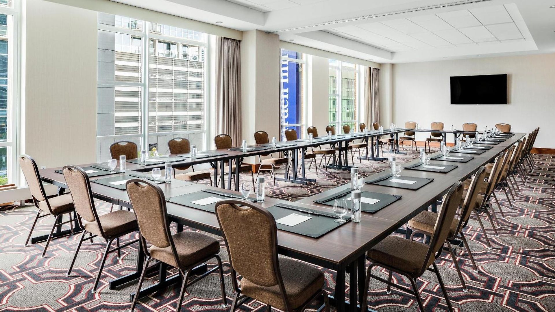 Home2 By Hilton Mccormick Place 3*