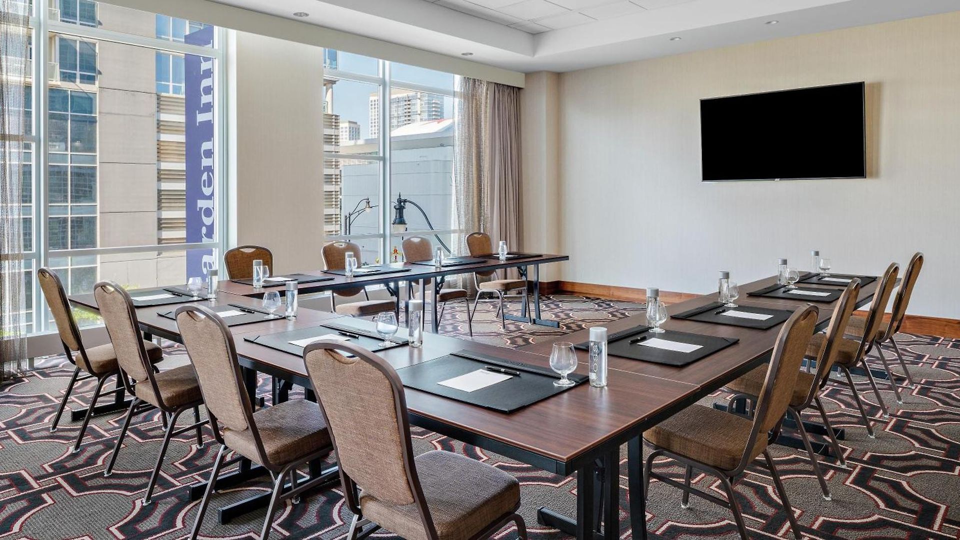 Home2 By Hilton Mccormick Place