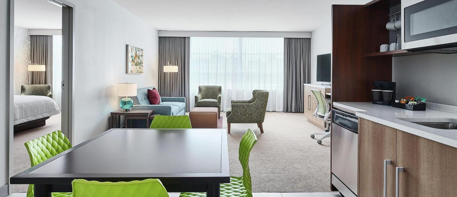 Home2 By Hilton Mccormick Place Hotel 3*