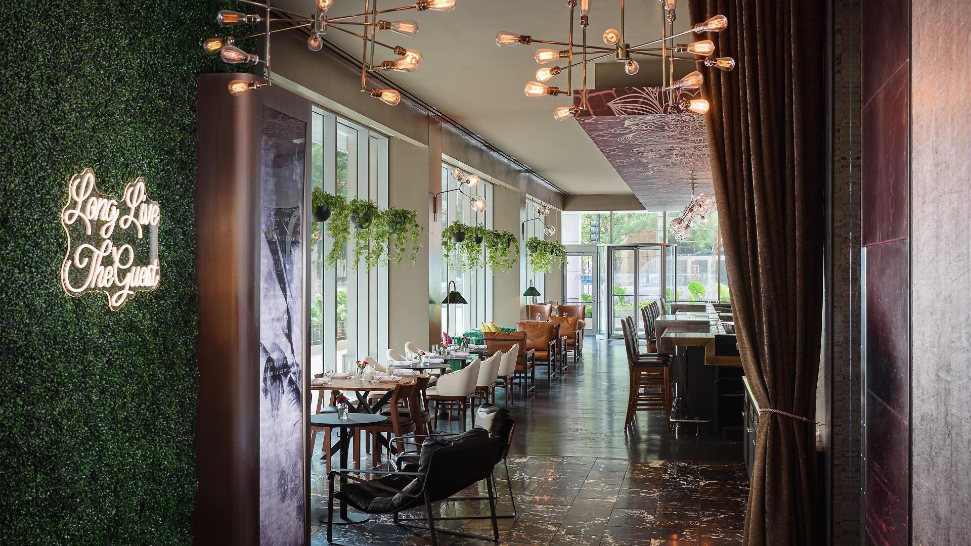The Royal Sonesta River North Hotel 4*
