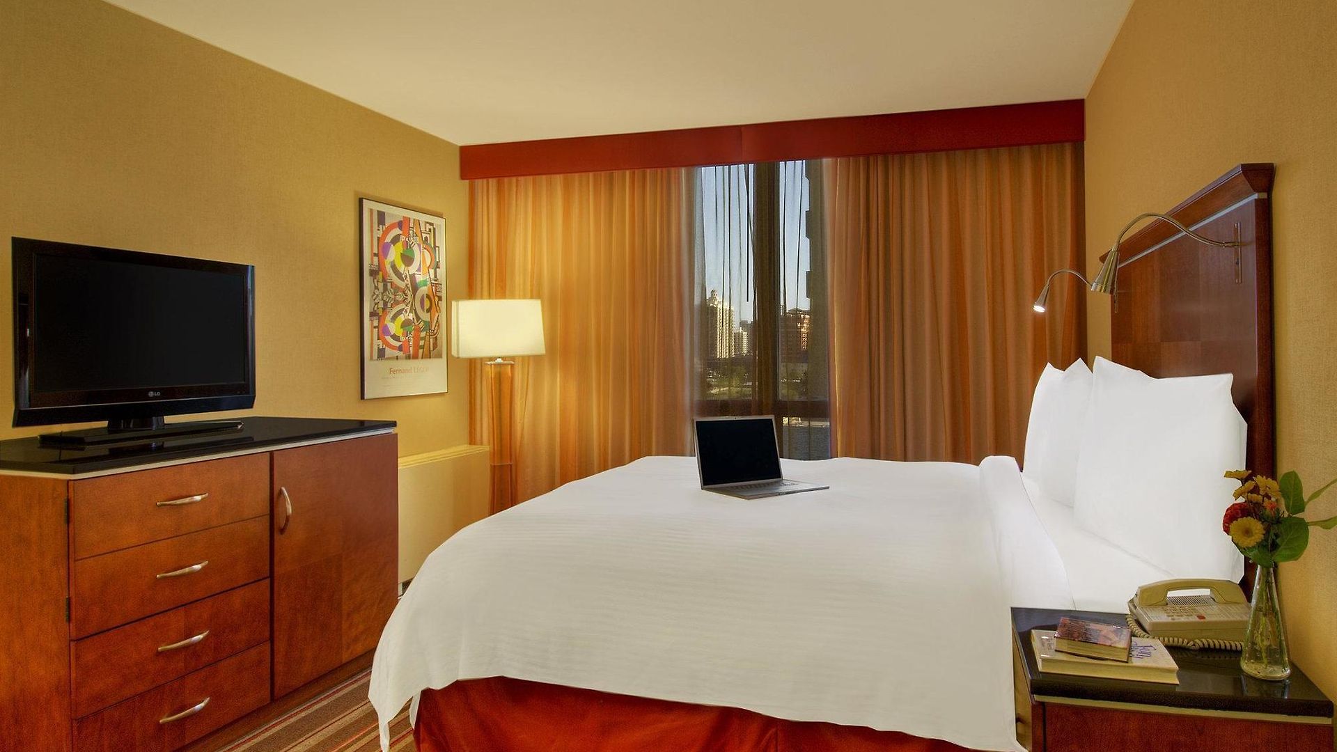Le Meridien Essex Hotel Chicago