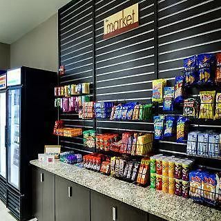 Hotel By Marriott Downtown/river North 3*