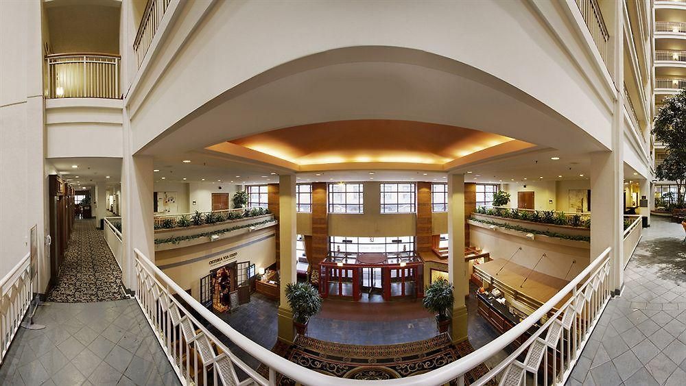 Embassy - Downtown River North Hotel 3*
