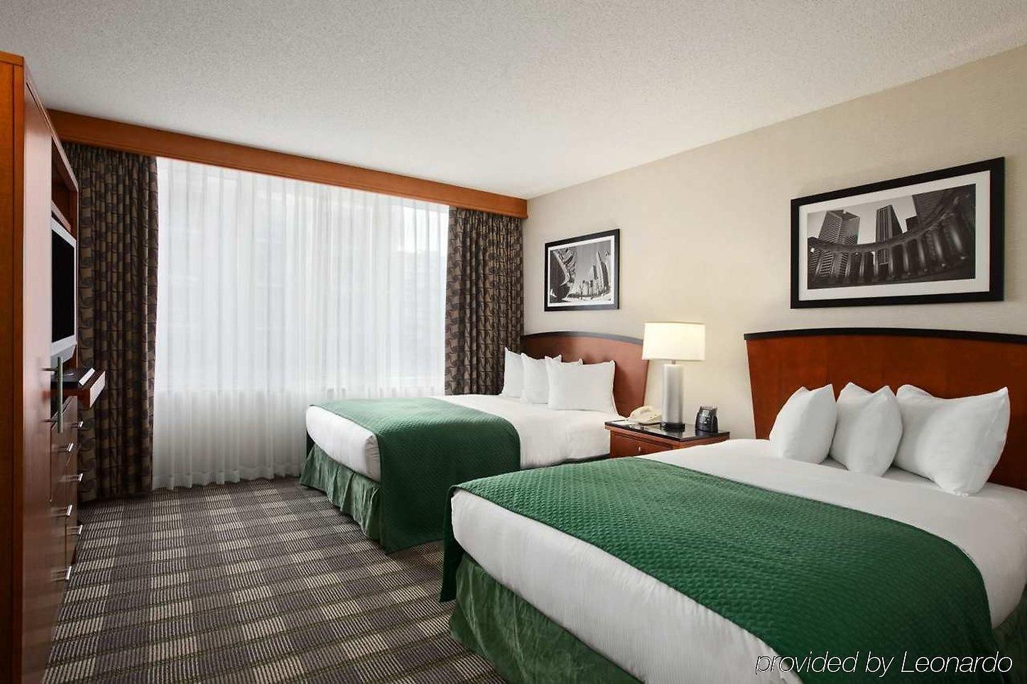 Embassy By Hilton Downtown Magnificent Mile 4* Chicago