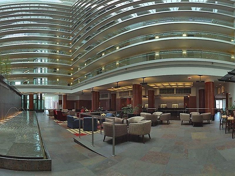 Hotel Embassy By Hilton Downtown Magnificent Mile
